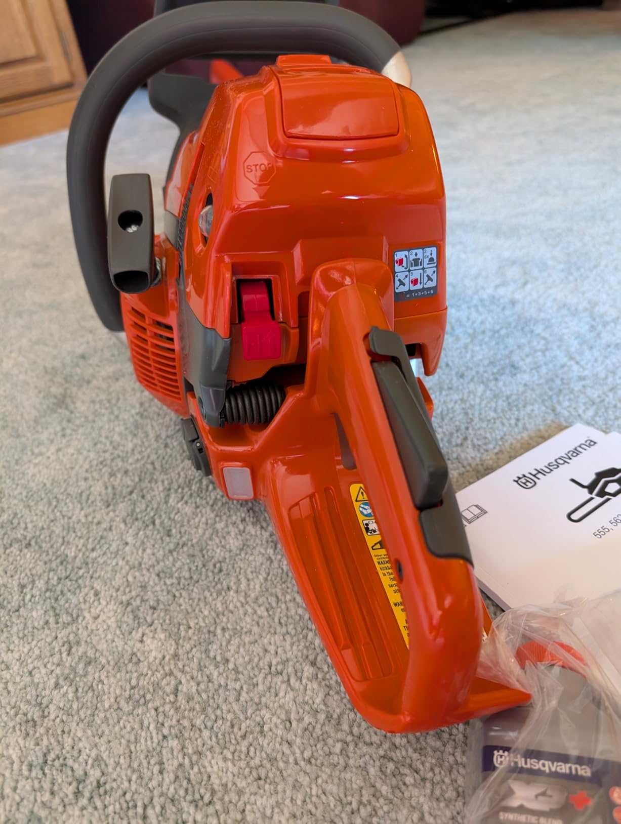 Husqvarna 555 Professional Gas Chainsaw, With X-Cut Chain, Outdoor Tools | Gas powered chainsaw, for professional felling, limbing, and bucking small and midsize trees, Smart Start and AutoTune customer photo 2