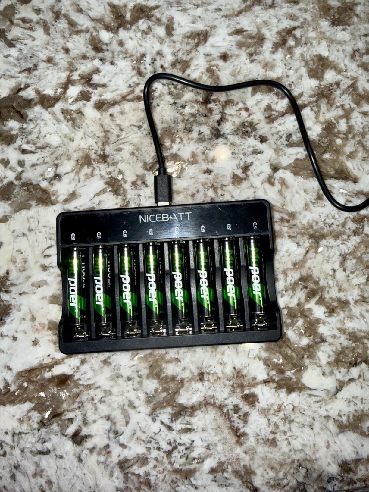 Smart 8 Bay AA AAA Battery Charger, Over-Discharge Damage Repair, USB Type-C Fast Charging for Ni-MH Ni-CD Rechargeable Batteries customer photo 1