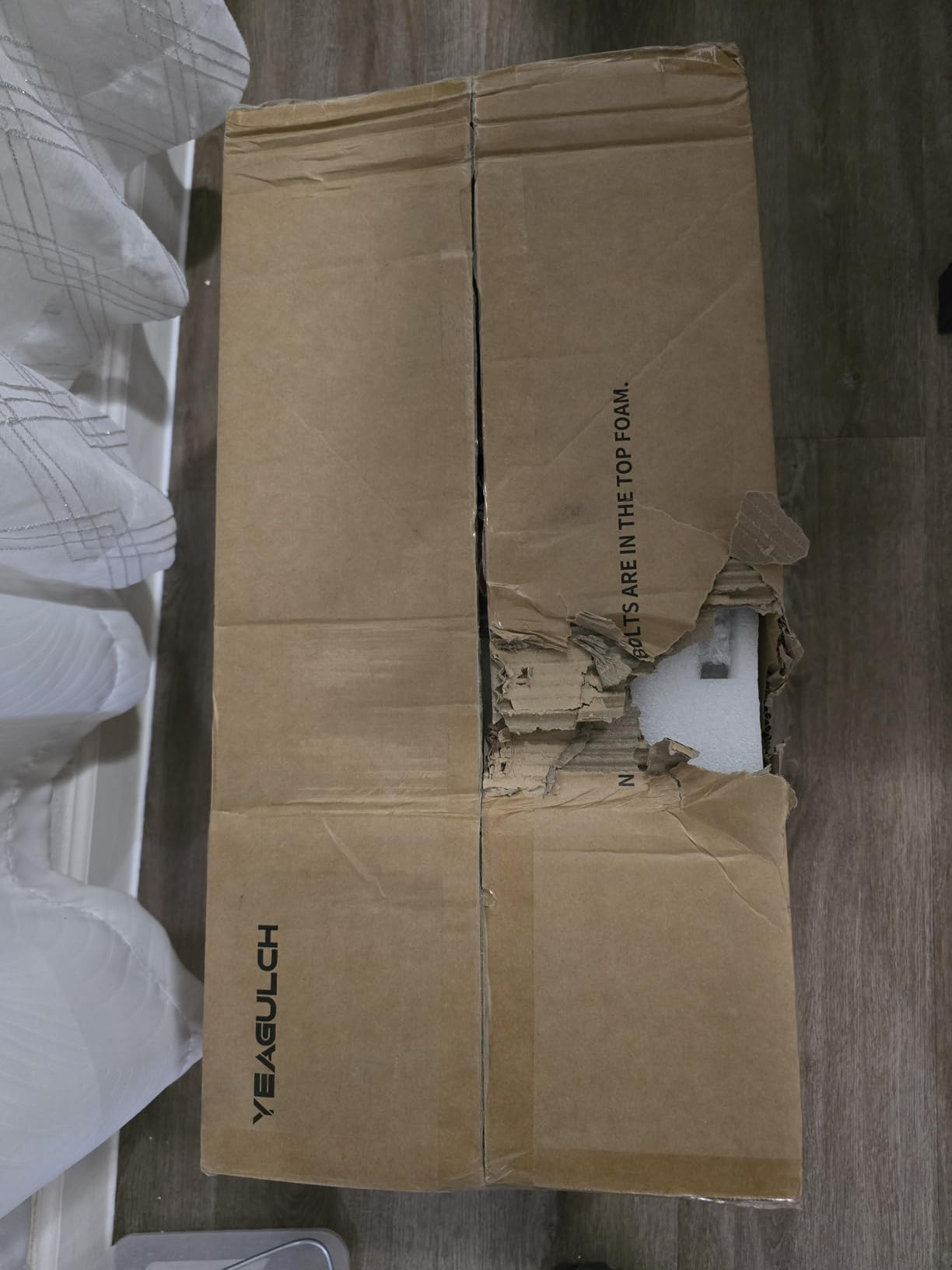 12V 314Ah LiFePO4 Lithium Battery with 200A BMS 15000+ Deep Cycle customer photo 2