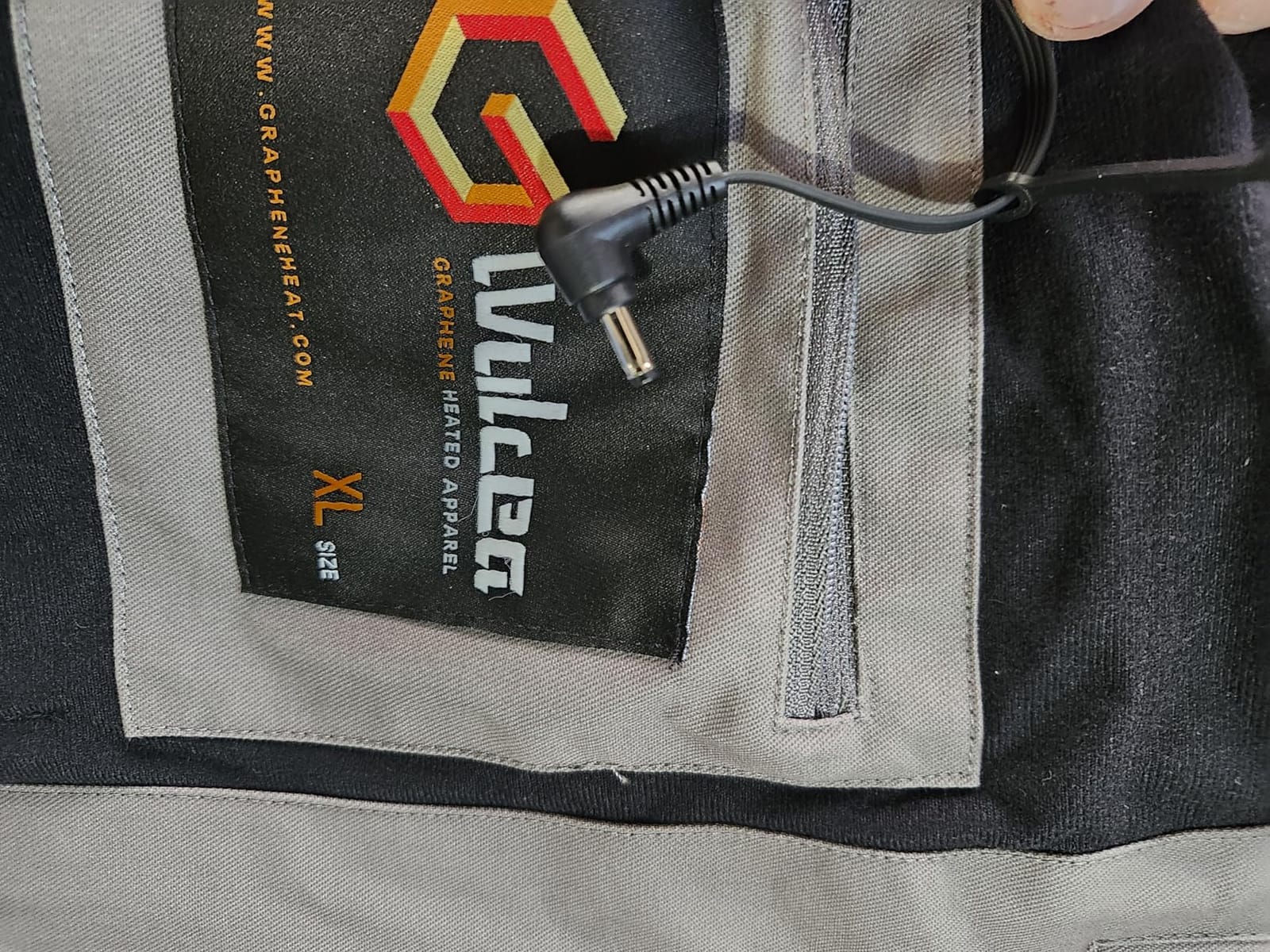 Wulcea Graphene Heated Jacket For Men 12V 18400mAh Fast Charge Large Capacity Battery customer photo 2