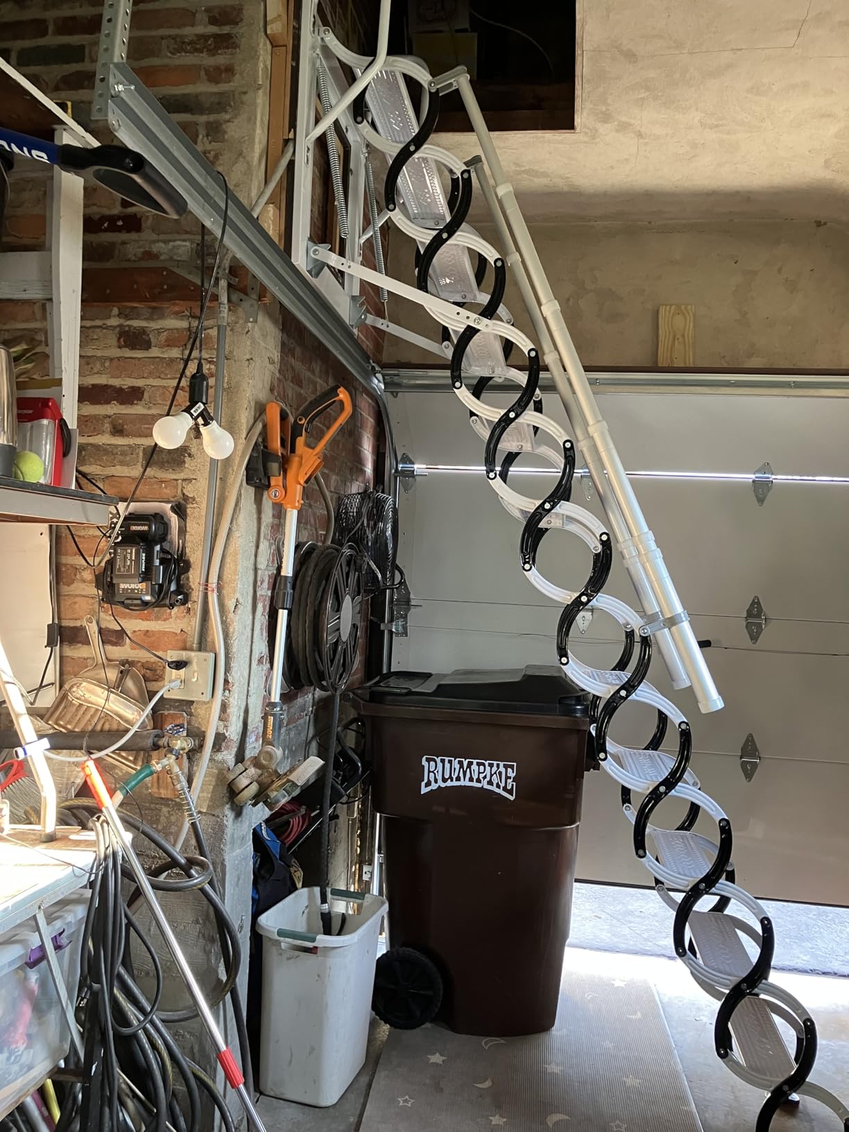 14 Steps Retractable Attic Ladder, 660lb Wall Mounted Pull Down customer photo 2