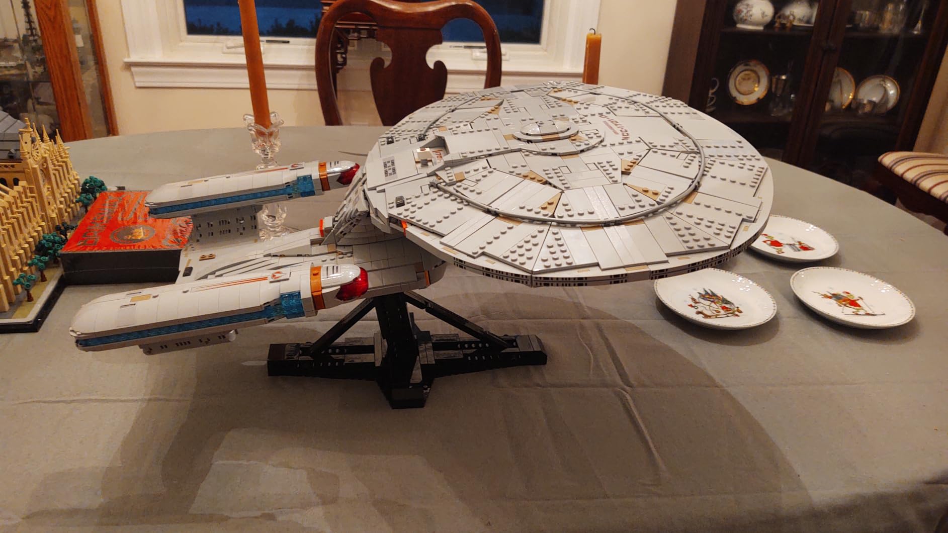 LEGO Icons Star Trek: U.S.S. Enterprise NCC-1701-D 10356 customer photo 1