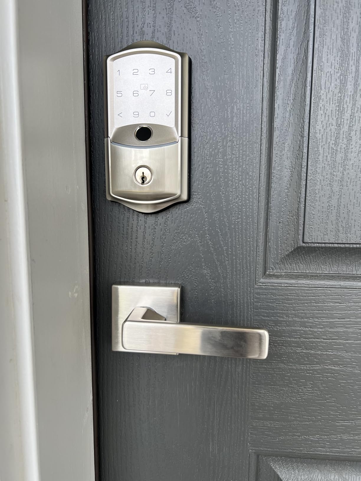 Veise VE027-L WiFi Smart Lock with Handles Set for Front Door, Matte Black | Remote APP Control, Fingerprint Voice & Fob Unlock, Touchscreen Keyless Entry Door Lock with Lever, No Hub Need, Auto Lock customer photo 2