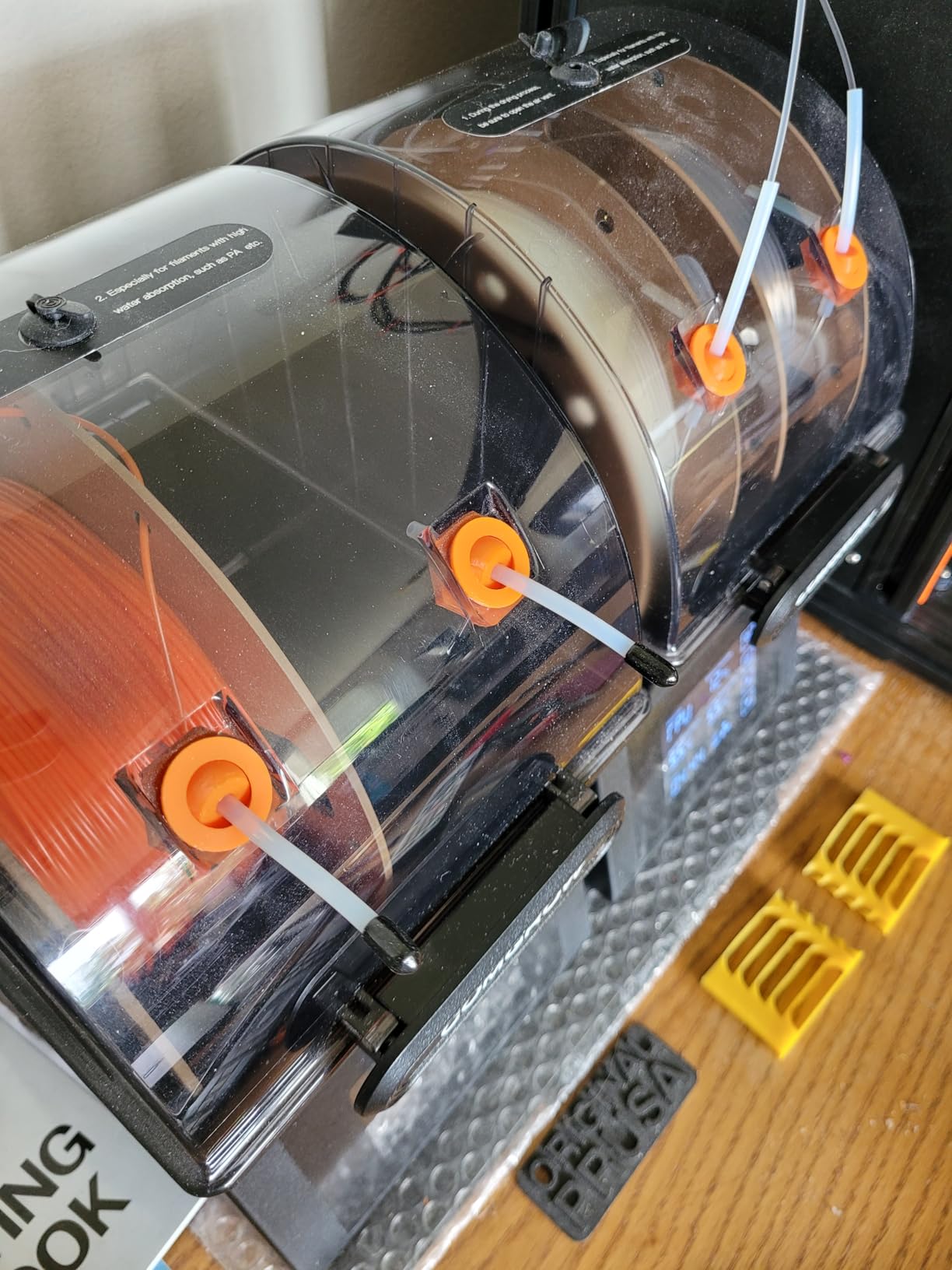 Comgrow Filament Dryer 4 Spools, SH03 Filament Storage Box | 200W PTC Heats Up to 85°C, Fast Drying Auto Dehumidification Dual Independent Heating Chambers customer photo 2