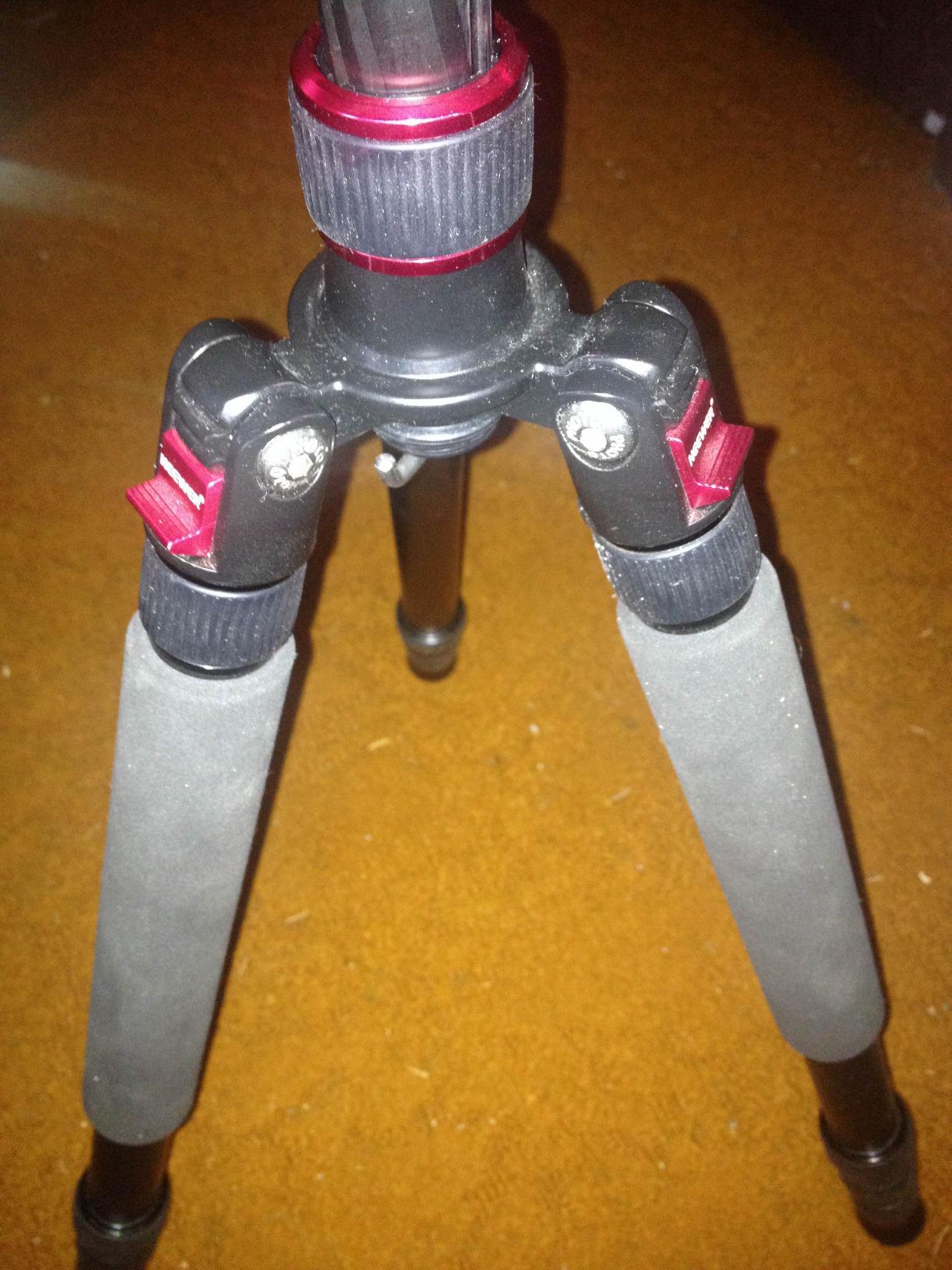 NEEWER Basics Carbon Fiber Travel Tripod Monopod, 64