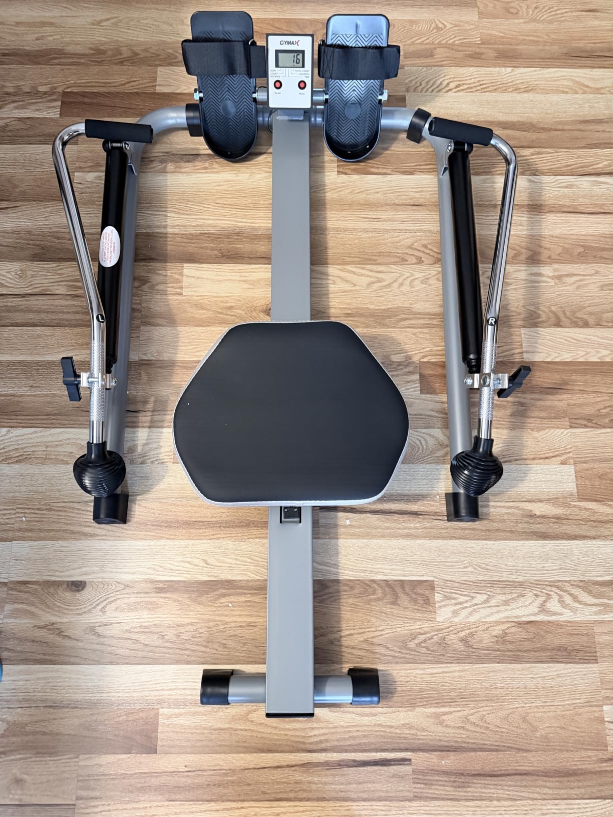 GYMAX Rowing Machines for Home, Hydraulic Rower with LCD Monitor, Adjustable Resistance up to 110LBS & Large Cushioned Seat, 265LBS Quiet Rowing Machine for Aerobic Workout Exercise Fitness customer photo 1