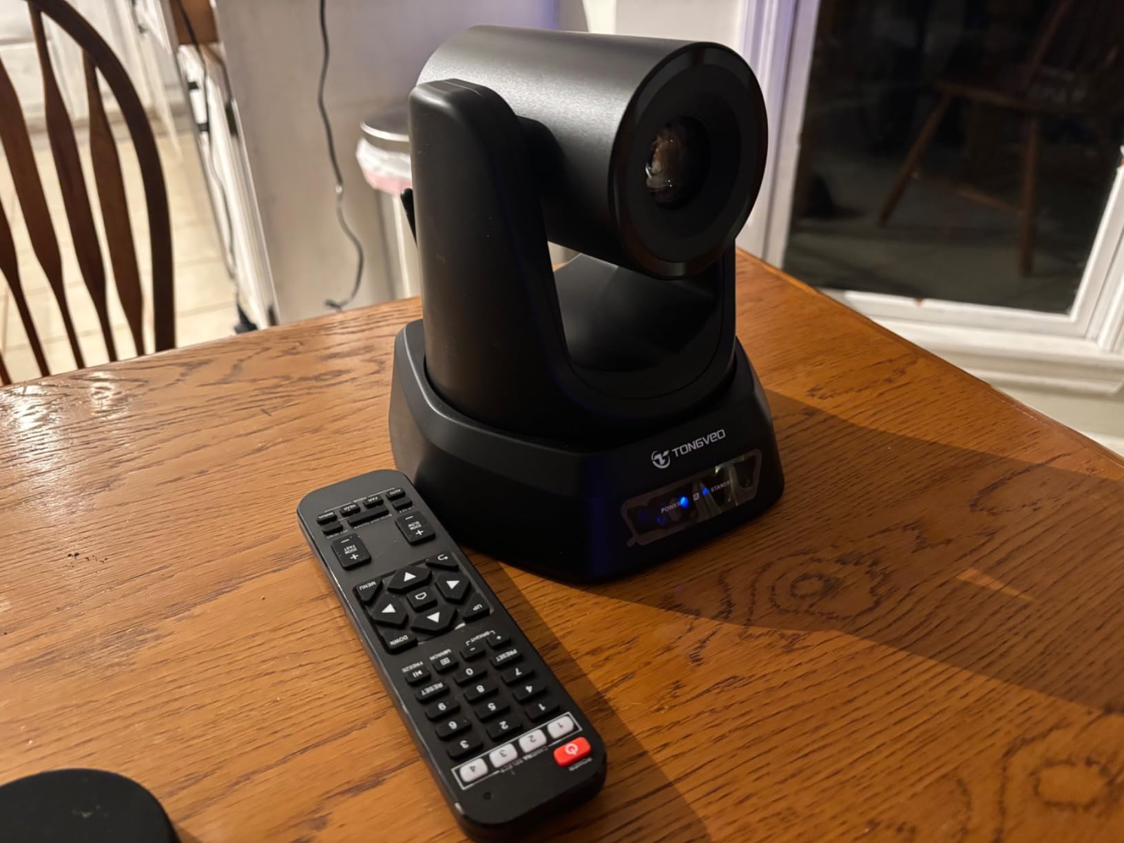 TONGVEO 4K AI Auto Tracking PTZ Conference Camera System with Bluetooth Speakerphone & Microphone, 20X Optical Zoom, USB3.0 HDMI LAN PoE Power Camera for Church Worship, Meetings, Streaming customer photo 1