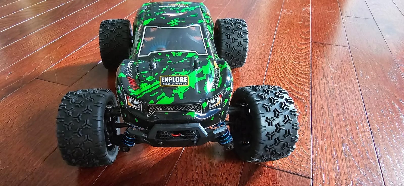 TENSSENX 1:18 Scale All Terrain RC Cars, 40KPH High Speed 4WD Remote Control Car with 2 Rechargeable Batteries, 4X4 Off Road Monster Truck, 2.4GHz Electric Vehicle Toys Gifts for Kids and Adults customer photo 2