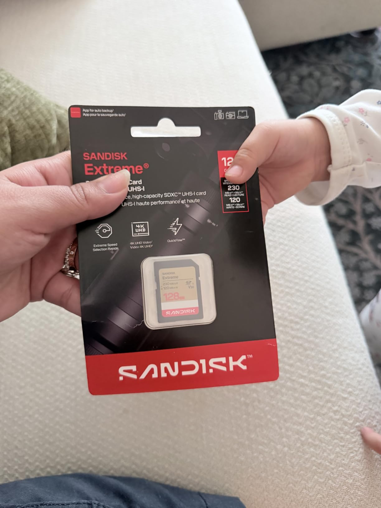 SanDisk 128GB Extreme SD Memory Card, Up to 230MB/s Read Speeds, UHS-I | V30, U3, C10, 4K UHD Video Recording, Up to 120MB/s Write Speed, Compatible with Cameras & Camcorders - SDSDXV9-128G-GUCIN customer photo 1