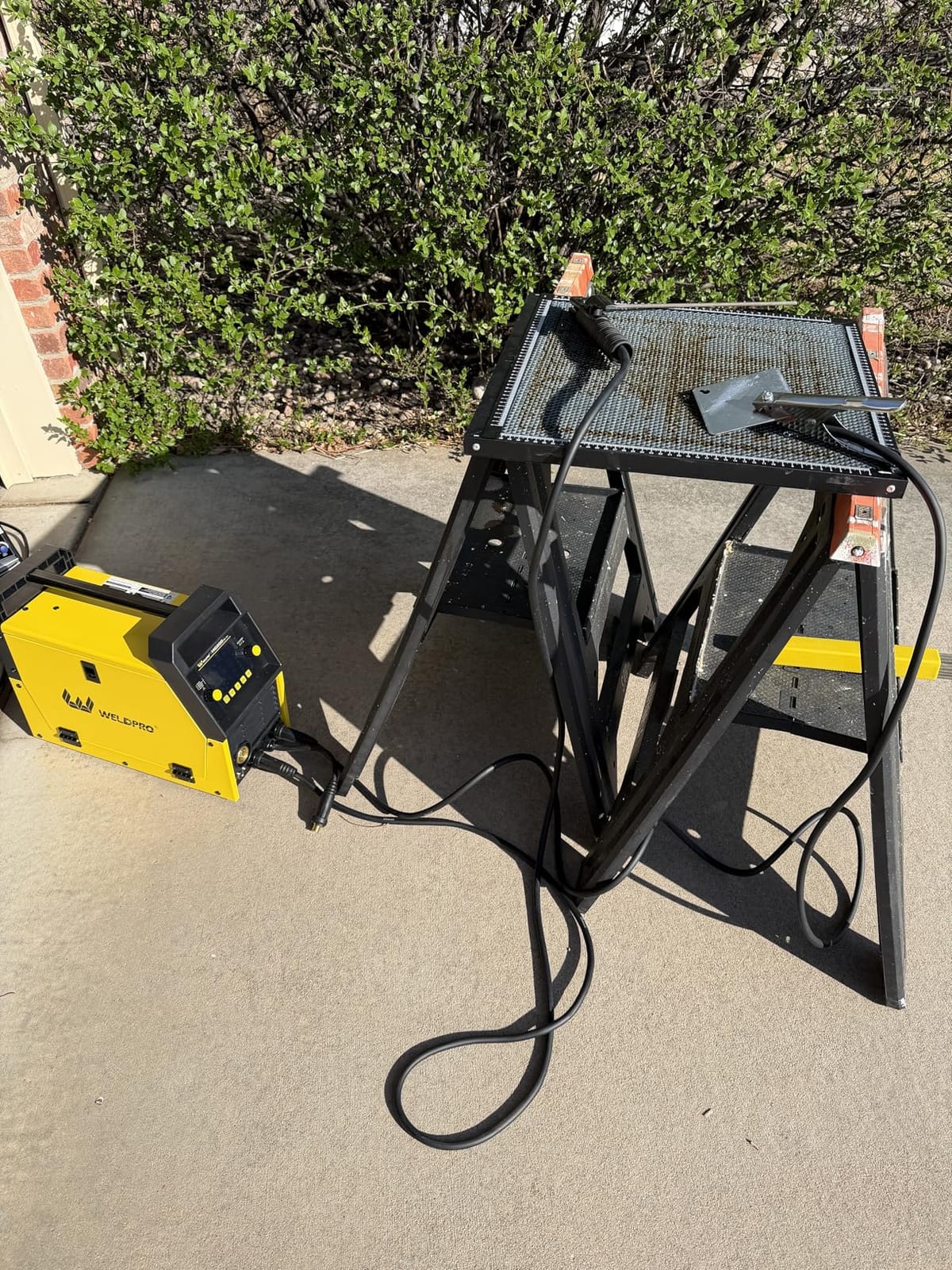 WELDPRO 140A MIG Welder 110/220V, 2026 Newest 5-in-1 Flux Core Welder, Synergic/Thickness Gasless MIG/Lift TIG/MMA/Spot Welding Machine, IGBT Inverter Welder with Large LED Digital Display, 2T/4T customer photo 2