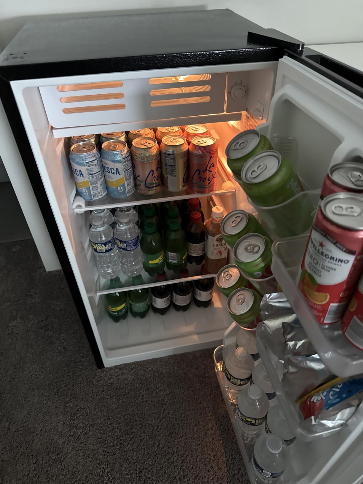 3.2 Cu. Ft. Mini Fridge with Freezer Small Refrigerator, for Bedroom, Single Door, Energy Saving, Low Noise, for Office (Grey) customer photo 1