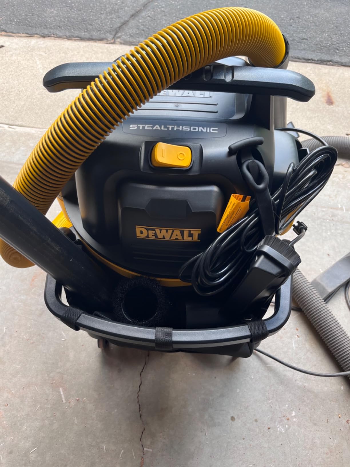 DEWALT 16 Gallon STEALTHSONIC Ultra Quiet Wet/Dry Vacuum DXV16P-QTA customer photo 1