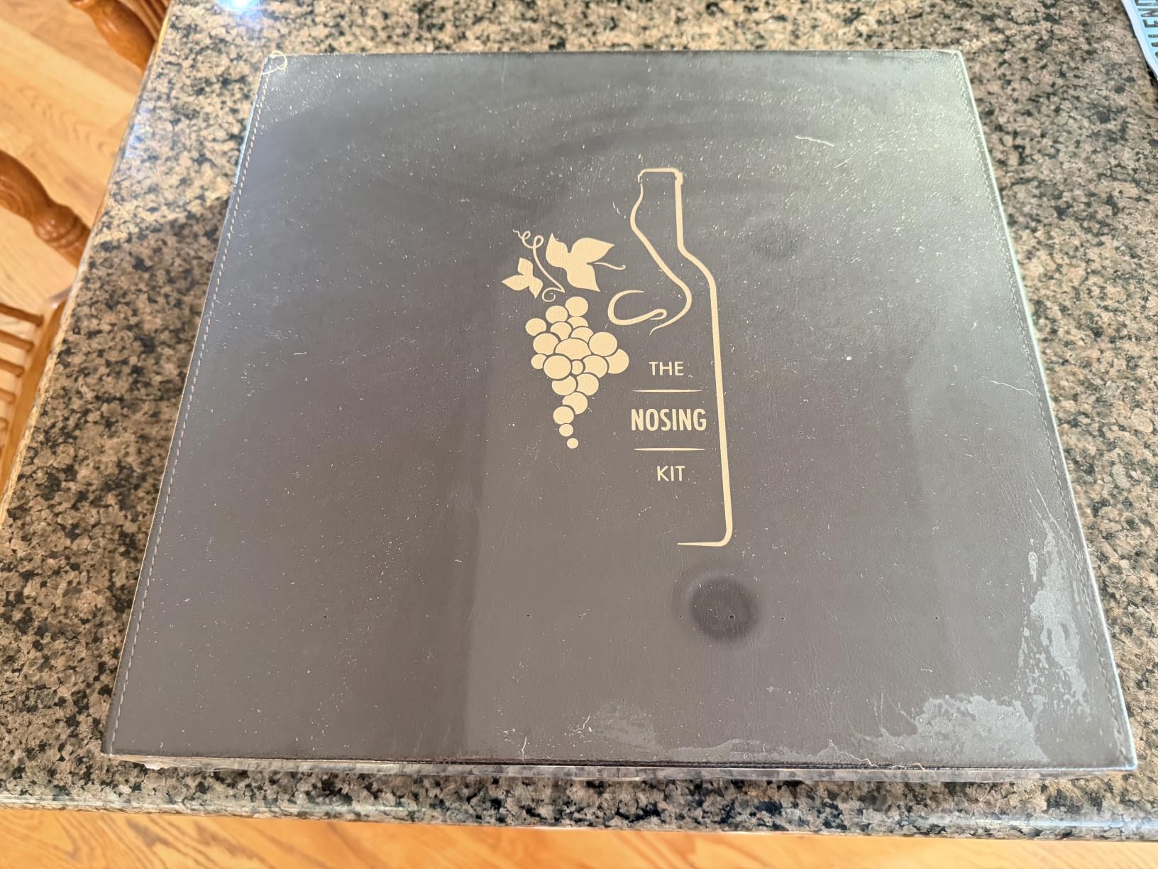 Wine Aroma Kit, Tasting & Smelling Aroma Set For Both White & Red Wines, 80 Aromas, Training Educational Gift - Beginners & Sommelier Master, Book & Accessories Guide Included Wine Game Gifts Holiday customer photo 1