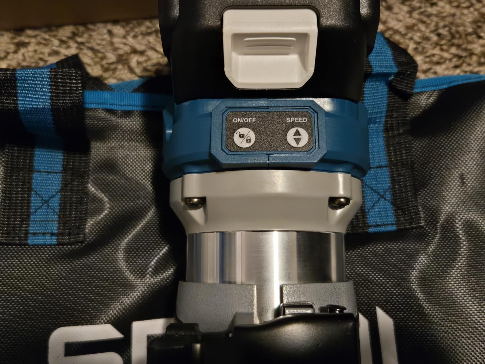 SEESII Cordless Wood Router, 21V Brushless Compact Palm Router with 2x4.0Ah Battery customer photo 2