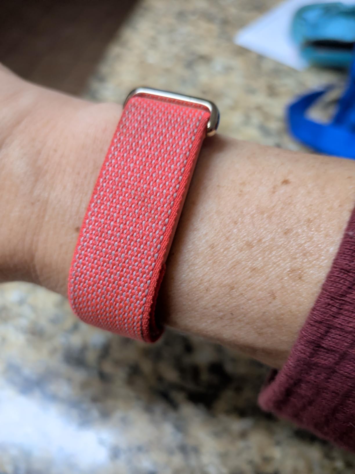 Google Fitbit Air Special Edition Stephen Curry - Screenless Tracker - Rye | Fitness, heart rate, & sleep tracking, personalized AI-powered coaching, up to 7 days' battery life, works with iOS & Android customer photo 1
