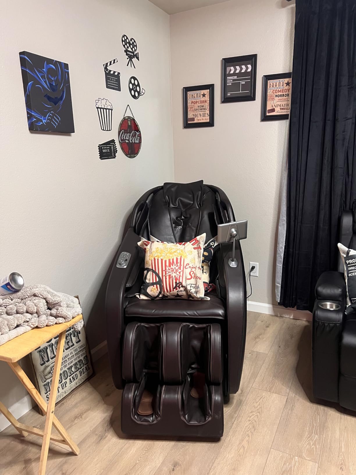 iBooMas 2026 Massage Chair Full Body, 5 Heating Zones for Daily Pain Relief | 24 Auto & 7 Manual Modes, Zero Gravity 54'' SL-Track, Body Scan, APP, Foot Roller, Thai Stretch, Airbags (Black & Brown) customer photo 1