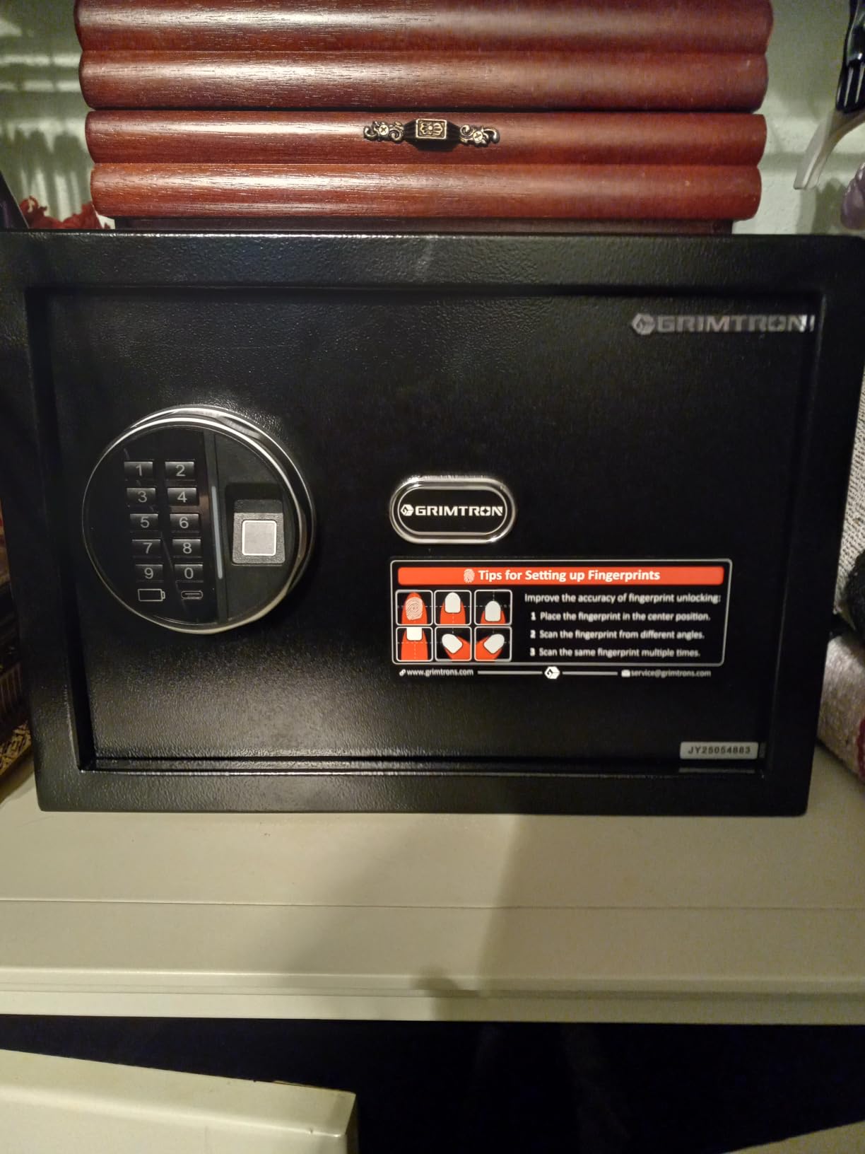 Grimtron 23LB Biometric 4 Pistols Safe with Fingerprint Lock, 3-8 Digit PIN customer photo 1