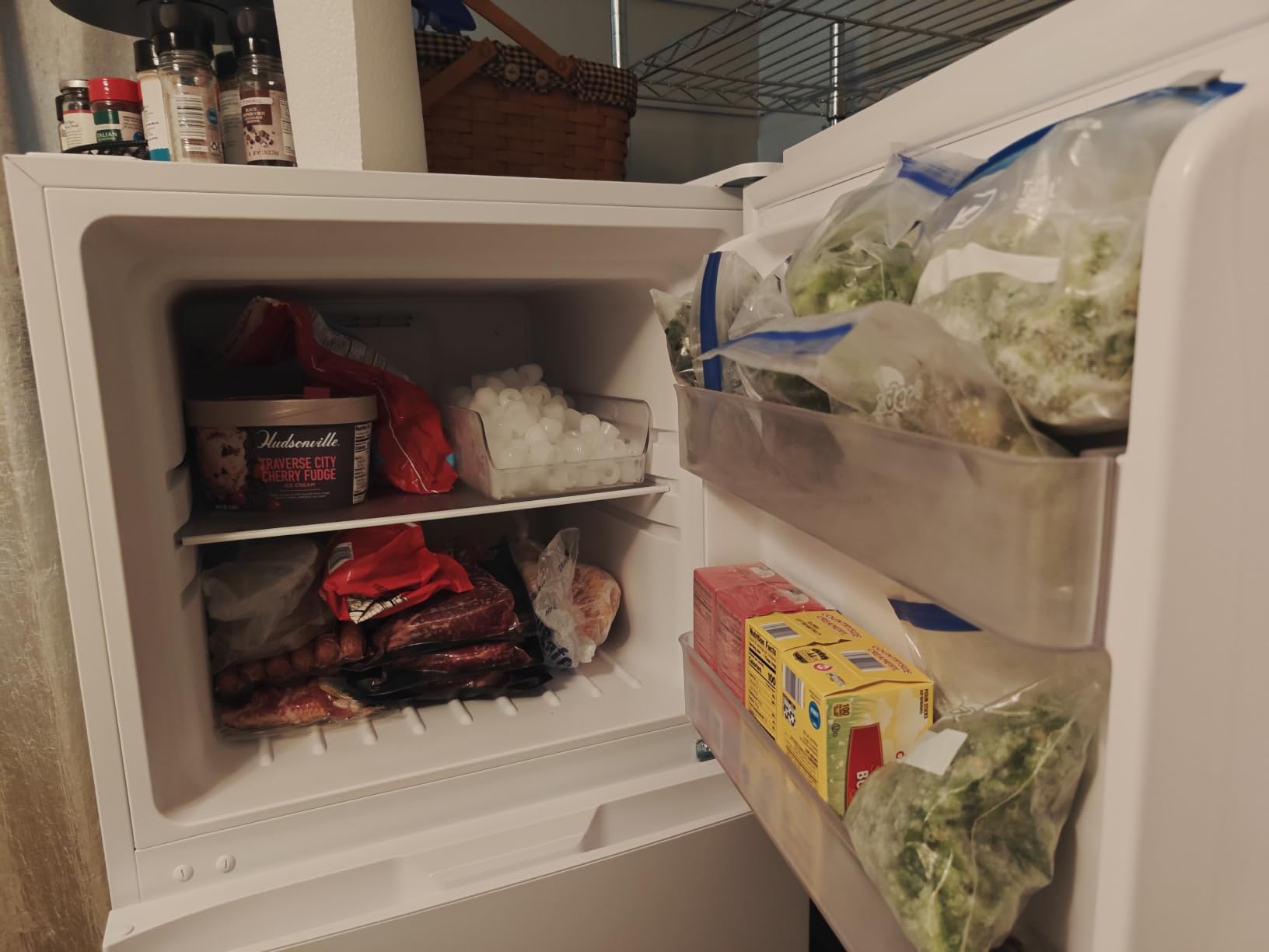 TCL 11.6 Cu. Ft. Counter-Depth Refrigerator with Freezer, Silver customer photo 2