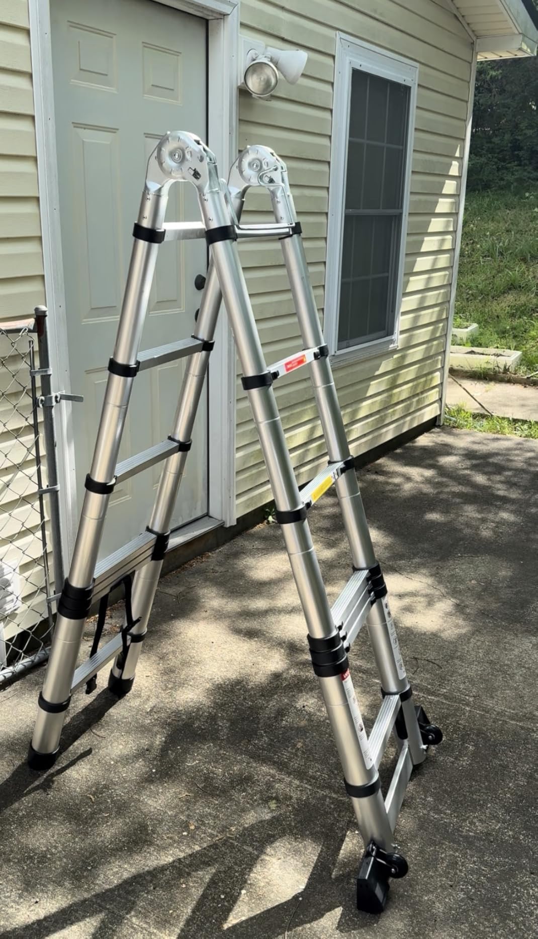 Telescoping Ladder with Hooks, 300 lbs Capacity, 12.5FT, Black customer photo 1