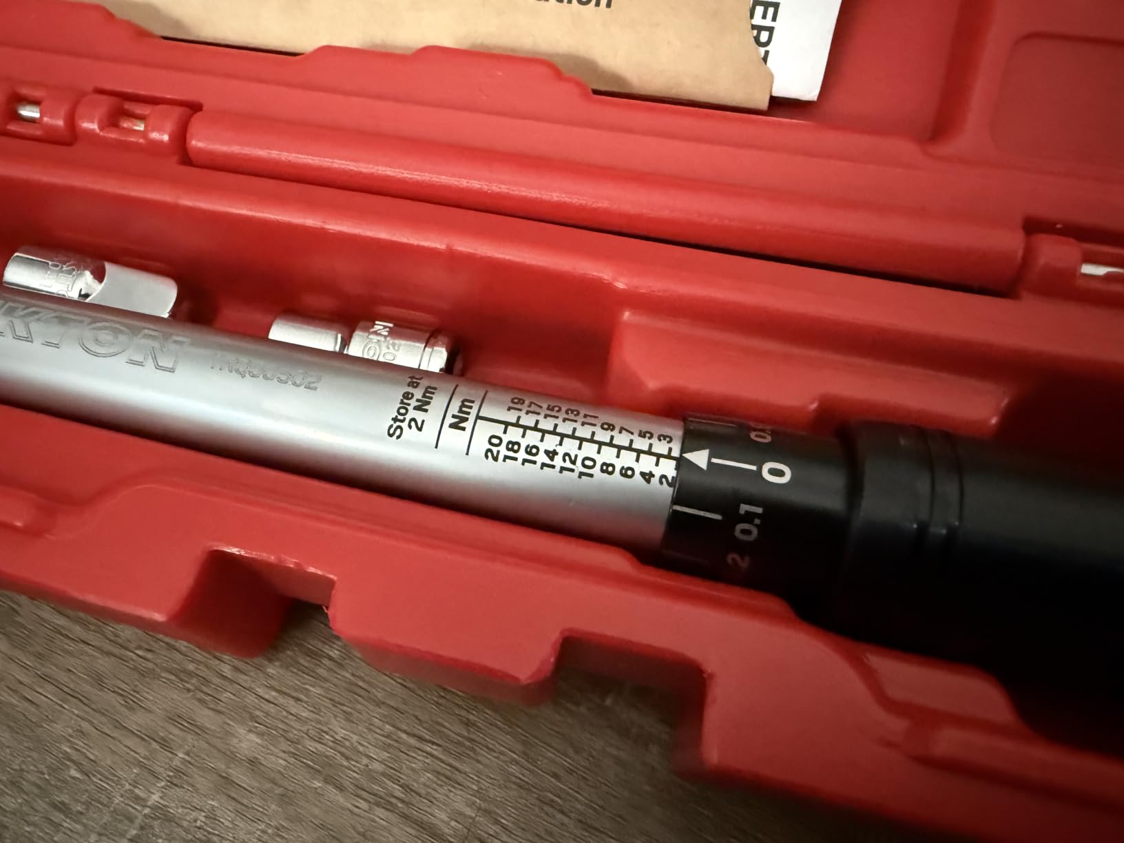 TEKTON 1/4 Inch Drive 90-Tooth Dual-Direction Micrometer Torque Wrench with Case (2-20 Nm) | TRQ50502 customer photo 1