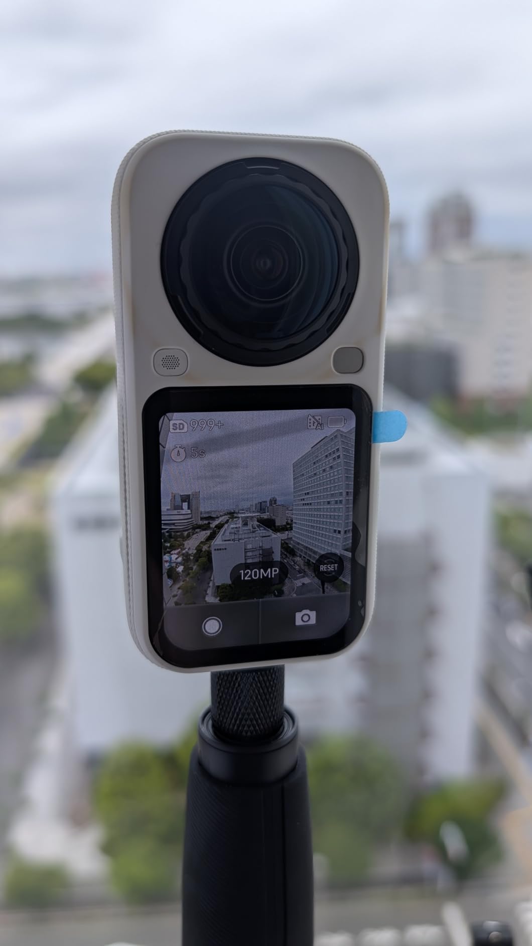Insta360 X6, 8K 360 Camera with 1/1.1'' Sensors customer photo 2