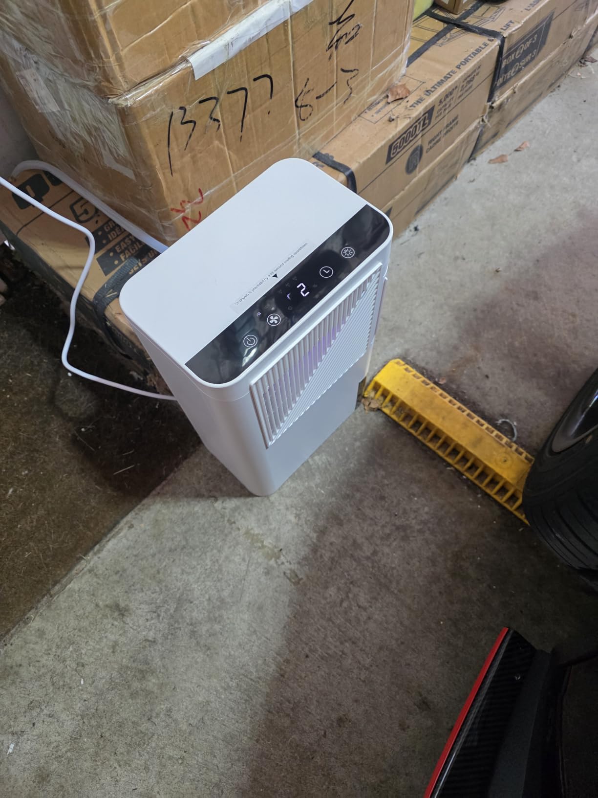 Dehumidifiers for Home, 2000 Sq.Ft New Rotary Dehumidifier with Drain Hose/2.5L Water Tank, Quiet Dehumidifier for Basement Bedroom Bathroom RV, Auto Shut Off, Sleep Mode, 7-Color Ambient Light customer photo 2