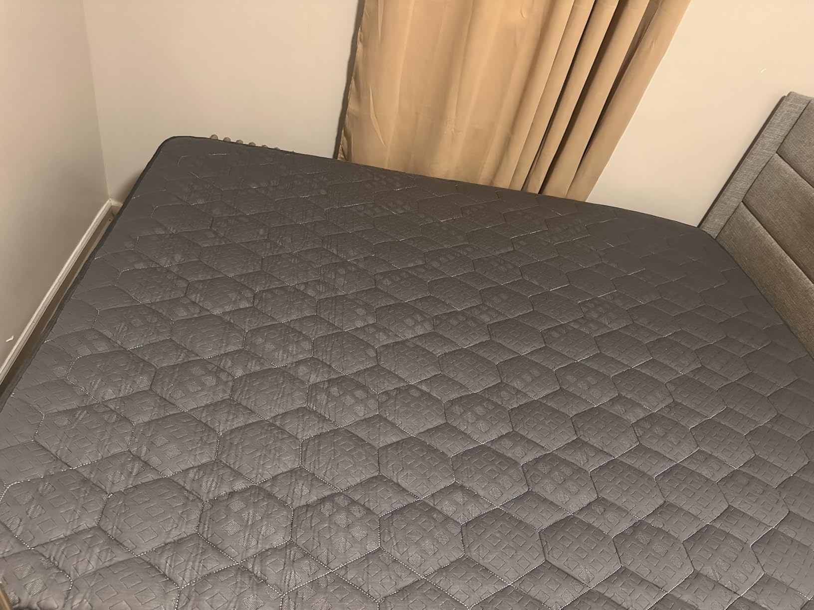 Firm Queen Mattress 12 inch for Pain and Pressure Relief, Cooling Hybrid Mattress with Extra Back and Lumbar Hip Support, Pressure and Back Pain Relief,365 Nights Trial customer photo 1