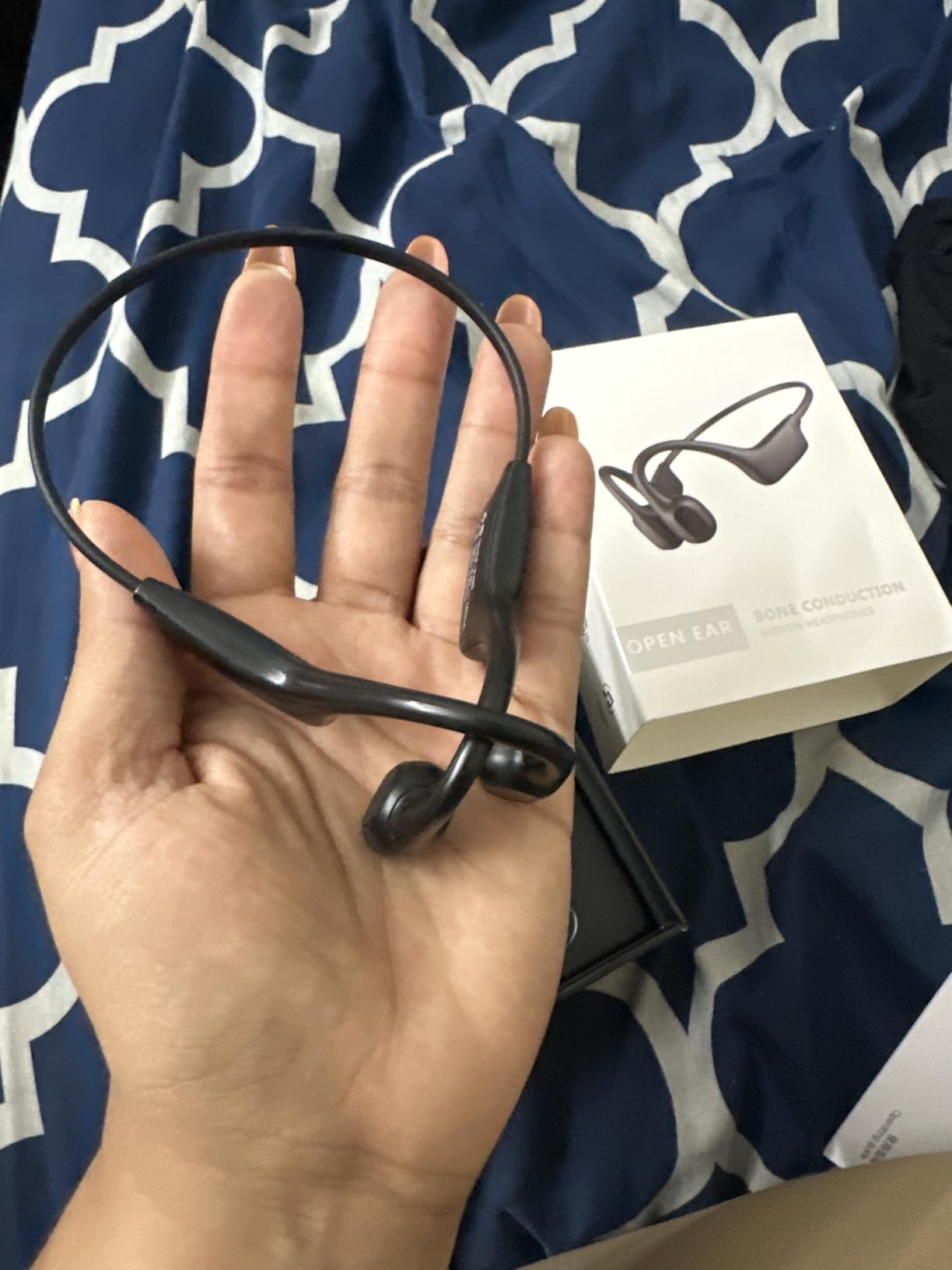 Bone Conduction Headphones, Bluetooth 5.4 Open-Ear Sport Headset with Mic, 10H Playtime, IP55 Waterproof, 22g Lightweight Skin-Friendly Headphones for Gym, Cycling & Running (Deep Black) customer photo 1