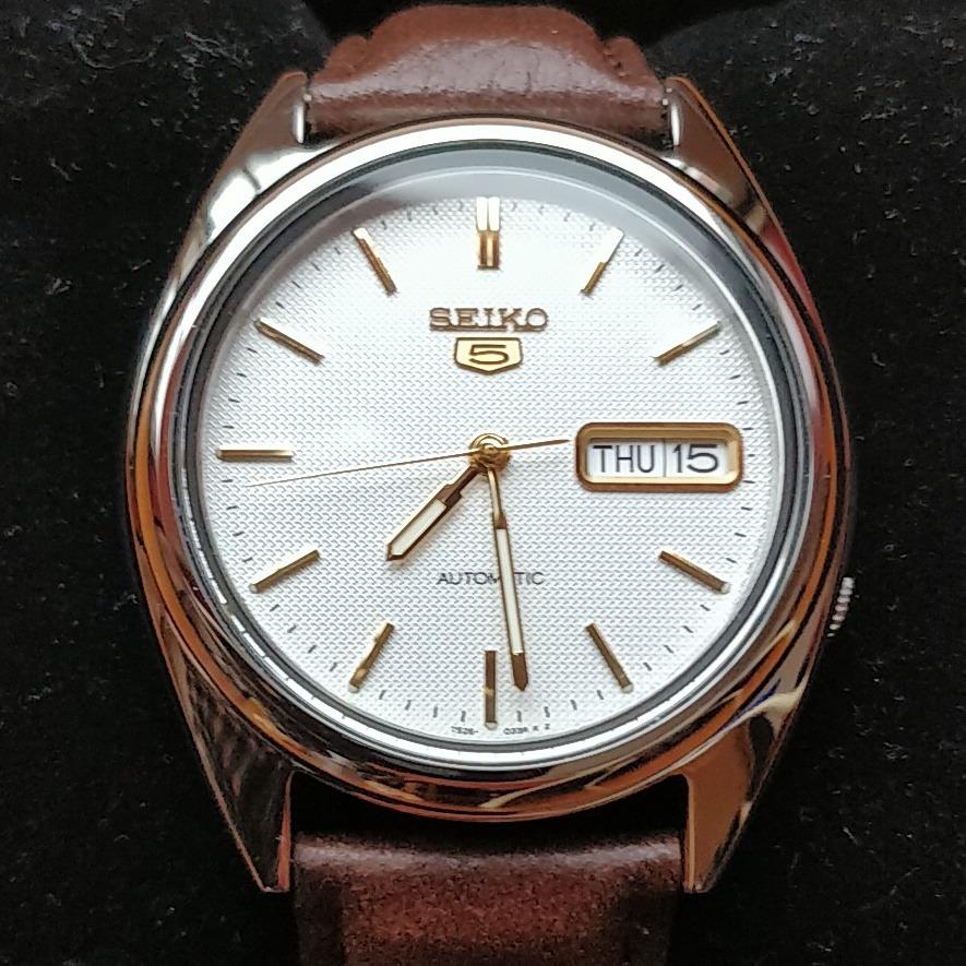 Seiko Men's SNXG47 Seiko 5 Automatic White Dial Stainless Steel Watch customer photo 2