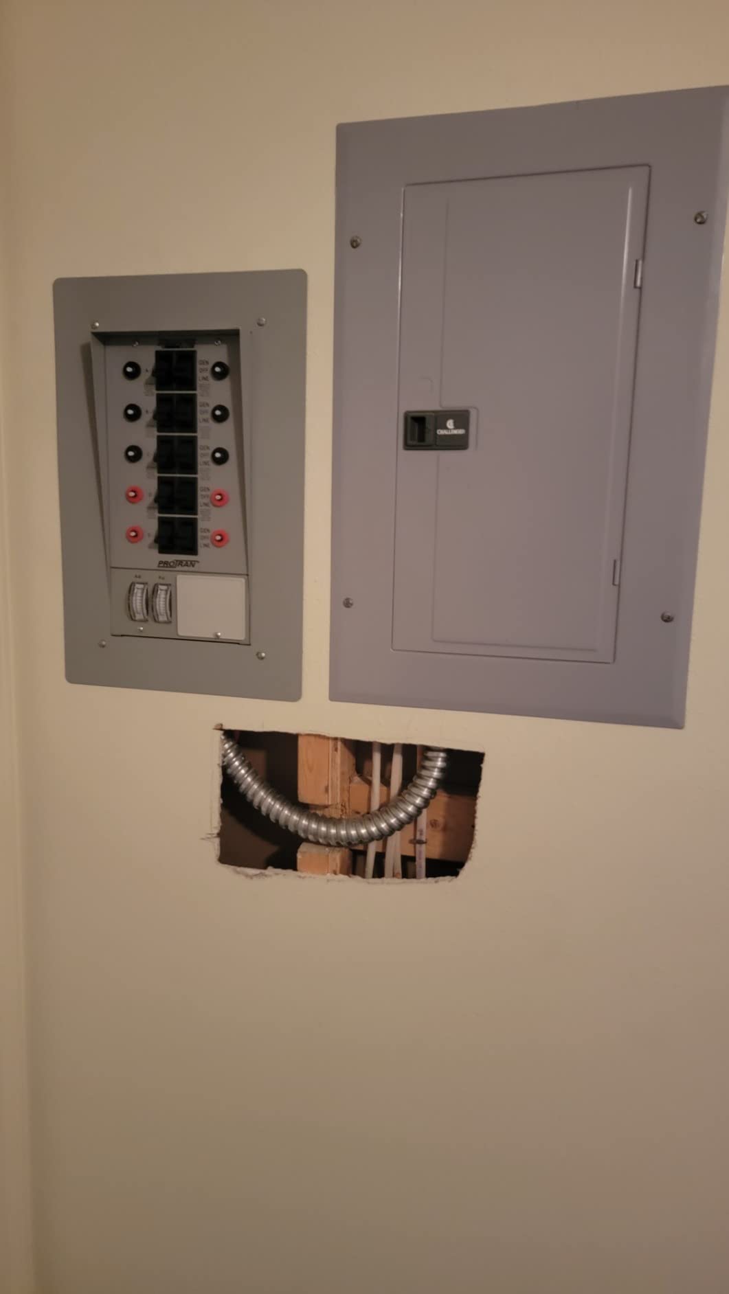 Reliance Controls Indoor Backup Power Transfer Switch, 30 Amp, 10 Circuit Transfer Panel for Portable Generators and Compatible Backup Power Systems, Up to 7,500 Running Watts, 30310A customer photo 1