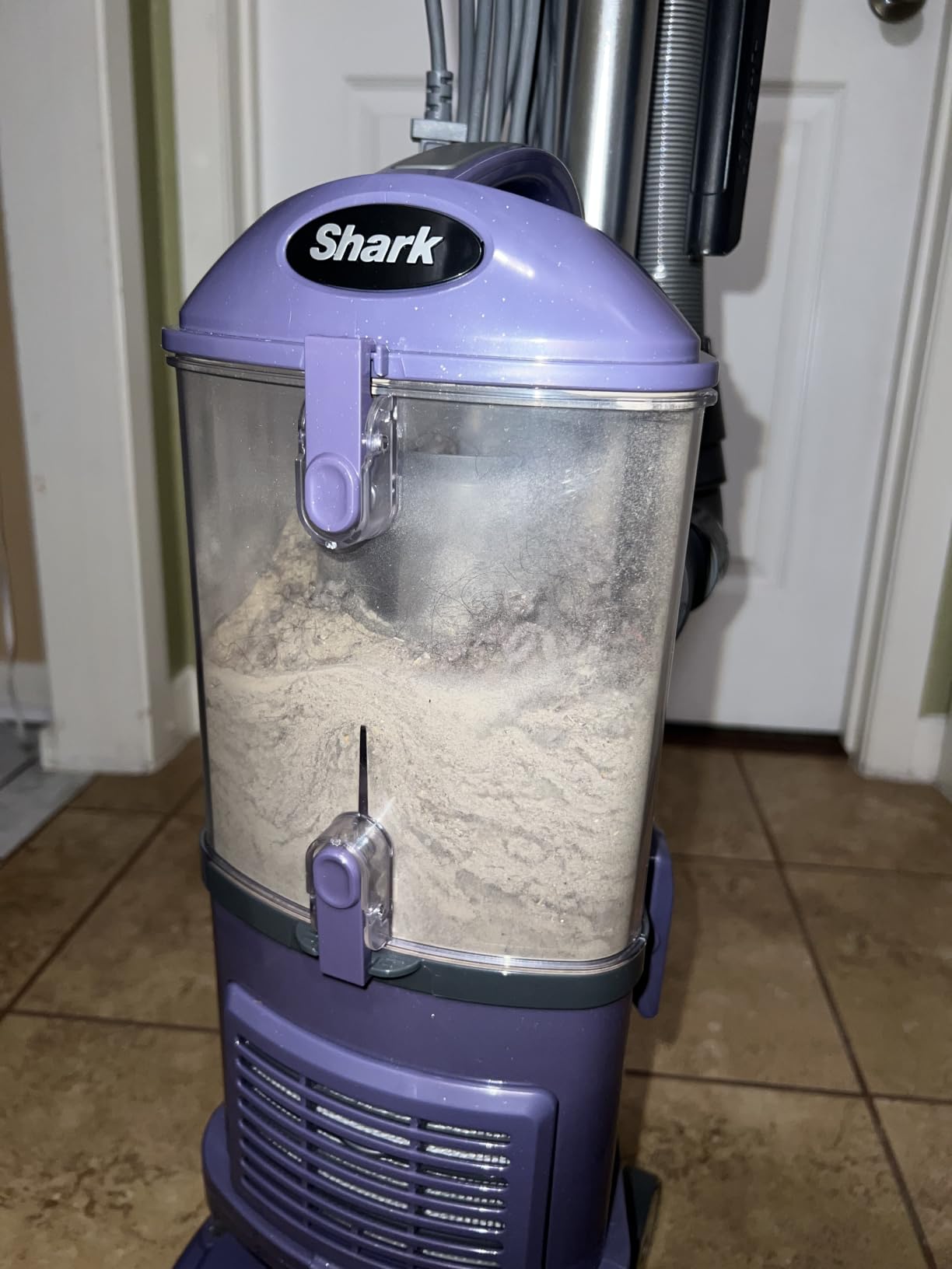 Shark Navigator NV352 customer photo 1