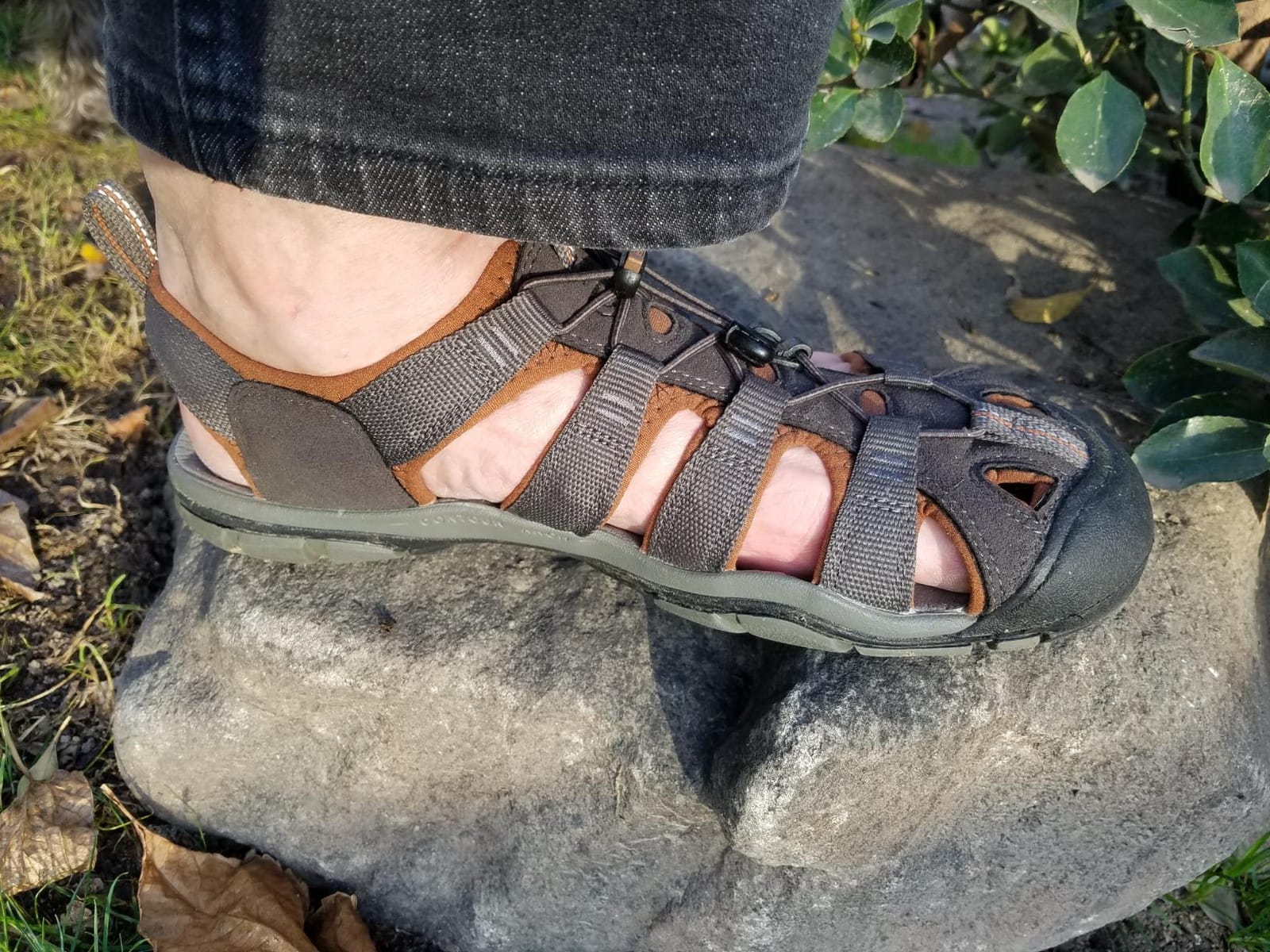 KEEN Men's Clearwater CNX Closed Toe Lightweight Adventure Hiking and Water Sandals customer photo 1