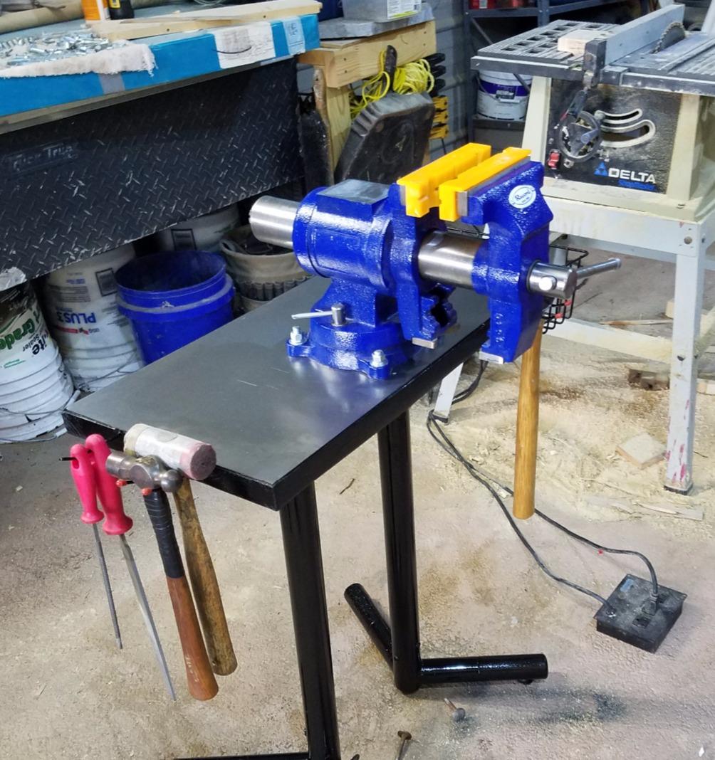 IRWIN Tools Multi-Purpose Bench Vise, 5-Inch (4935505) customer photo 2