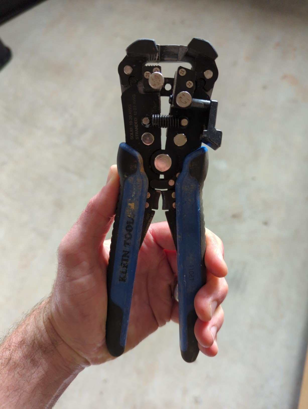 Klein Tools 11061 8-Inch Self-Adjusting Wire Stripper/Cutter customer photo 1