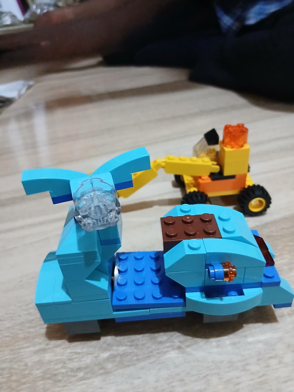 LEGO Classic Large Creative Brick Box 10698 customer photo 1
