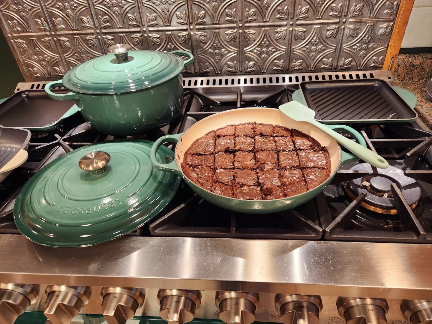 Le Creuset Round Dutch Oven customer photo 2