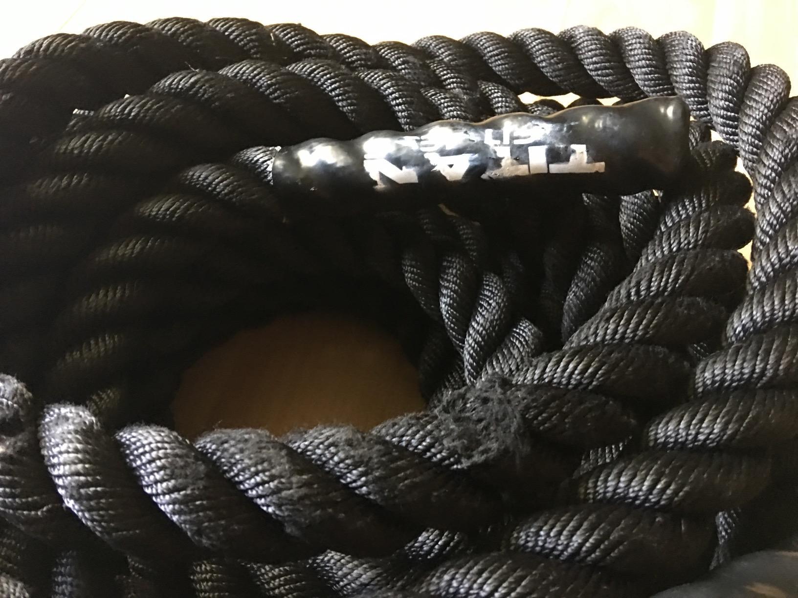 Titan Fitness Battle Rope 40ft x 1.5in, Poly Dacron Heavy Rope for Home Gym Conditioning Workouts, Cross-Train, Strength Training Exercises customer photo 2