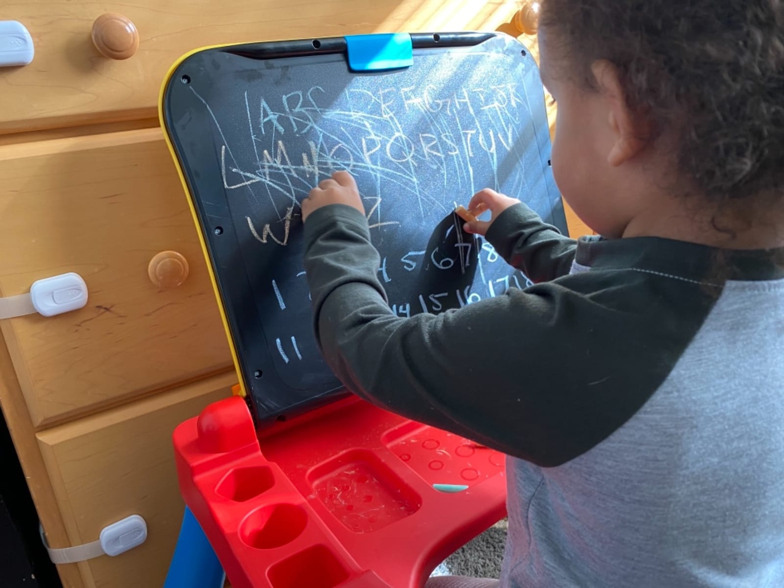 VTech Activity Desk Deluxe customer photo 2