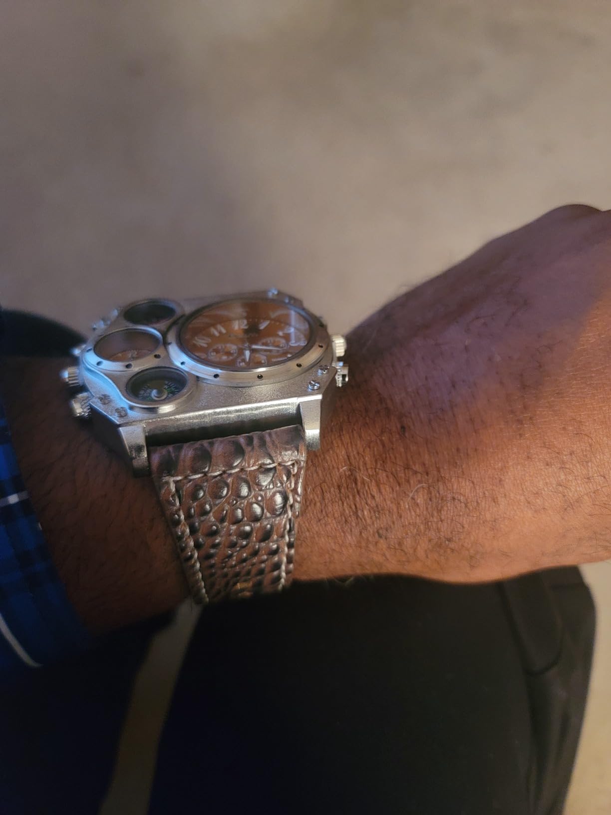 Avaner Men's Leather Wrist Watches: Oversized Big Face, Steampunk Retro customer photo 1