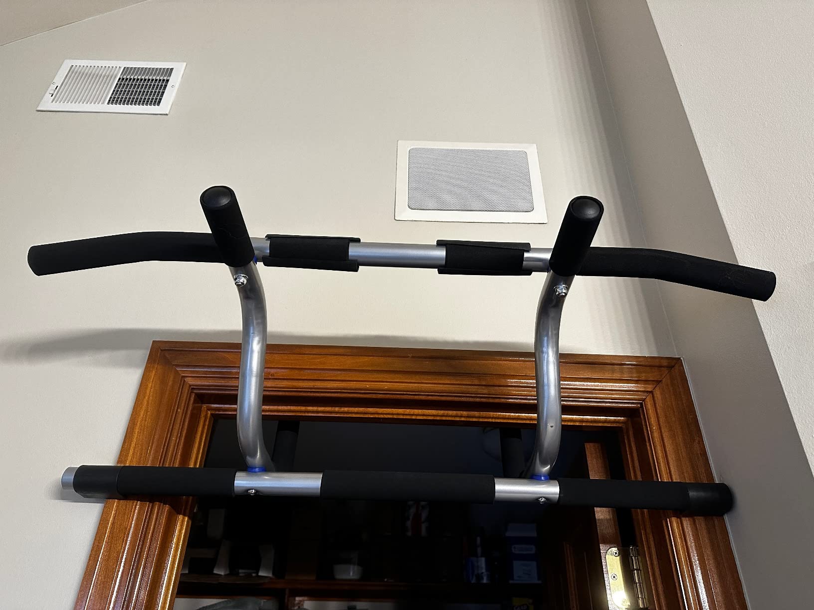 Ultimate Body Press XL Doorway Pull Up bar with Elevated bar & Adjustable Width customer photo 2