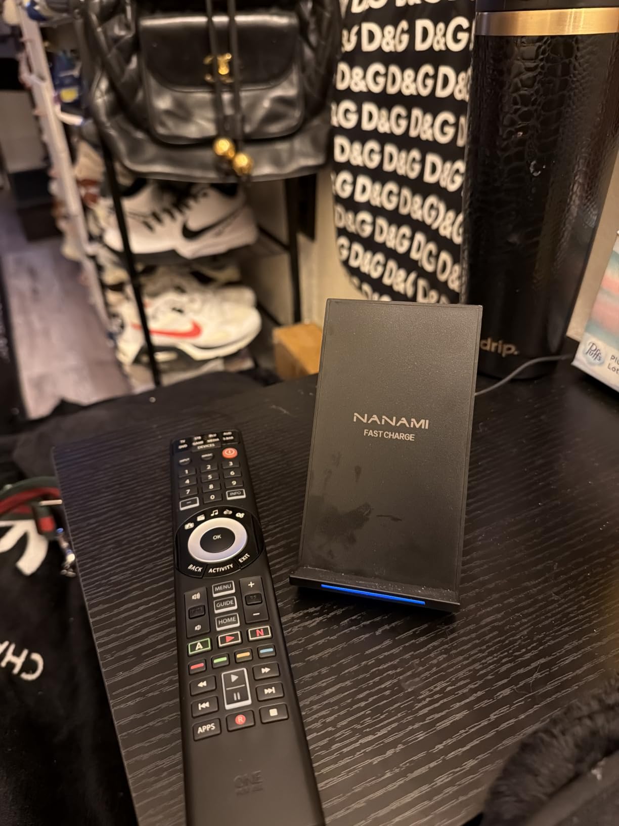 NANAMI Fast Wireless Charger, Wireless Charging Stand customer photo 2