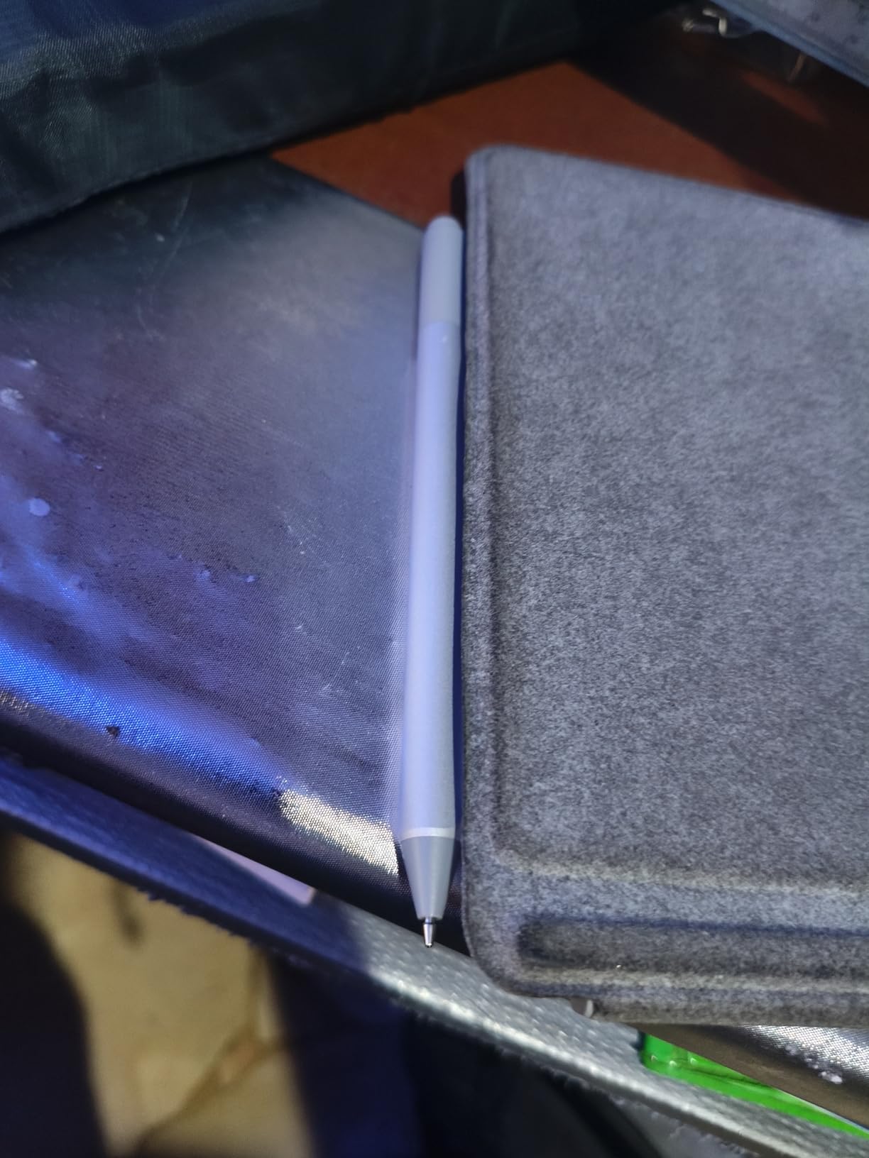 Microsoft Surface Pen Platinum Model 1776 (EYU-00009) customer photo 2