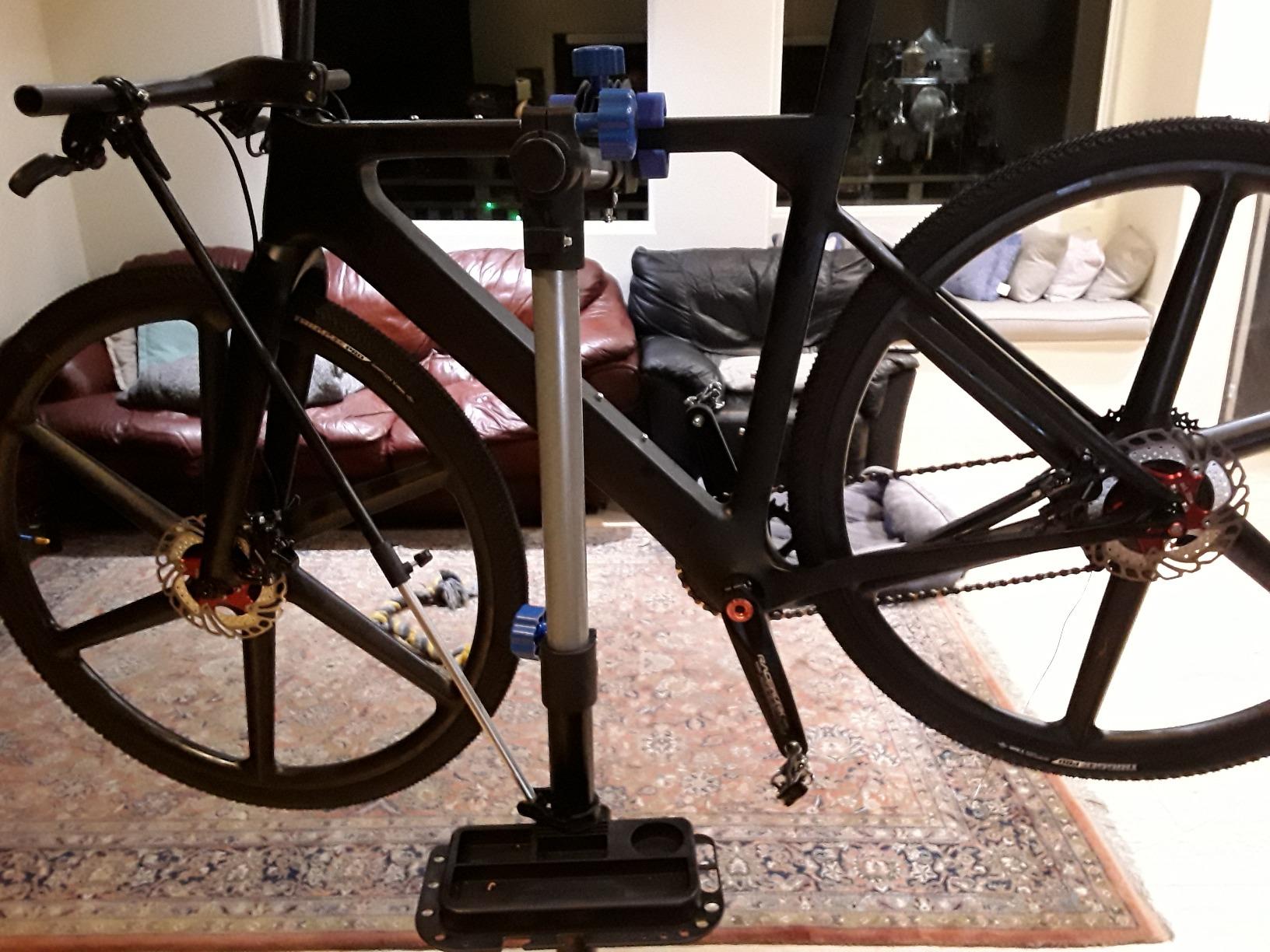 ZENY Adjustable Bike Repair Stand, Bicycle Maintenance Stand customer photo 1