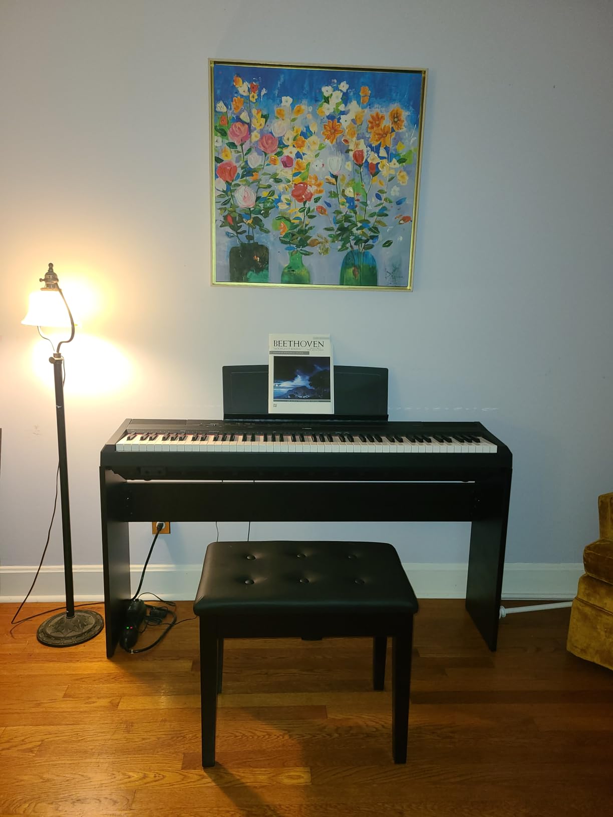 SONGMICS Wooden Piano Bench with Padded Cushion and Storage Compartment customer photo 2
