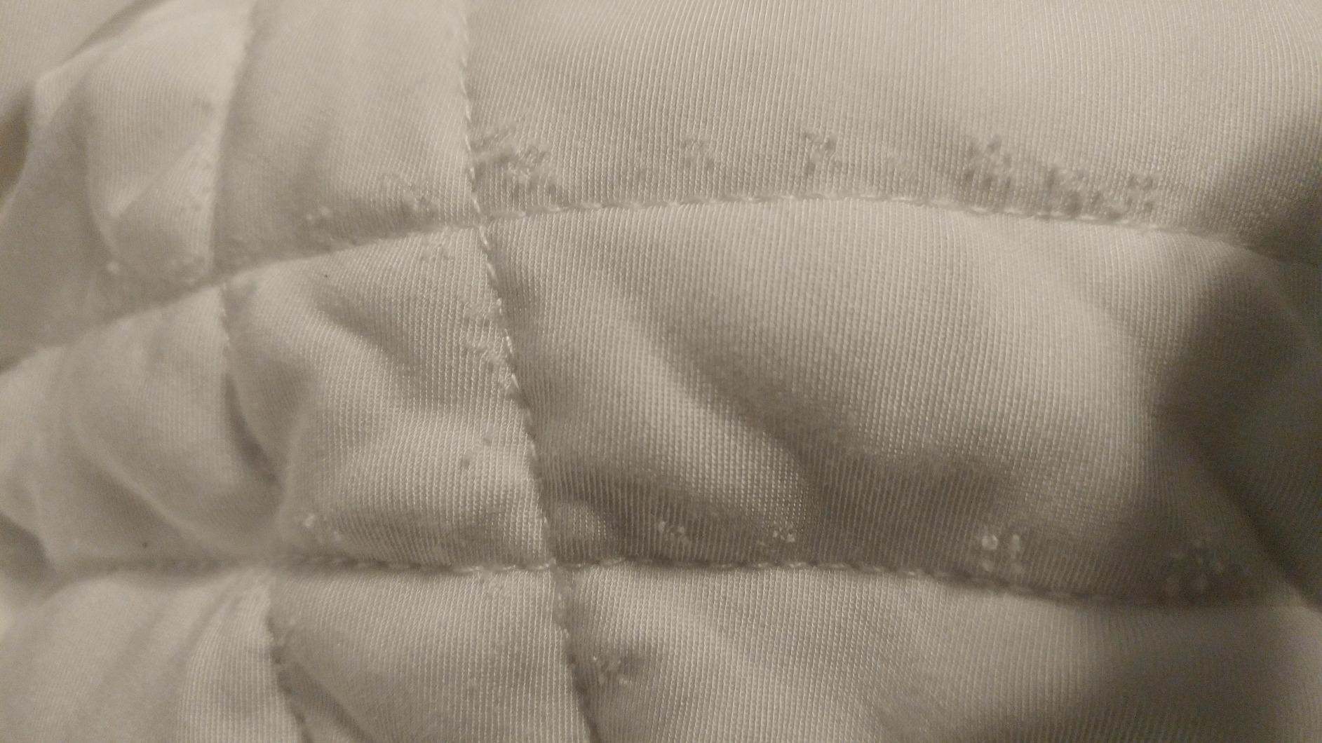 Aricove Cooling Weighted Blanket, 20 lbs, Twin Size for Adults, Luxury Heavy Blanket, Silky Soft Bamboo Viscose, 48x72 inches, Machine Washable, White customer photo 1