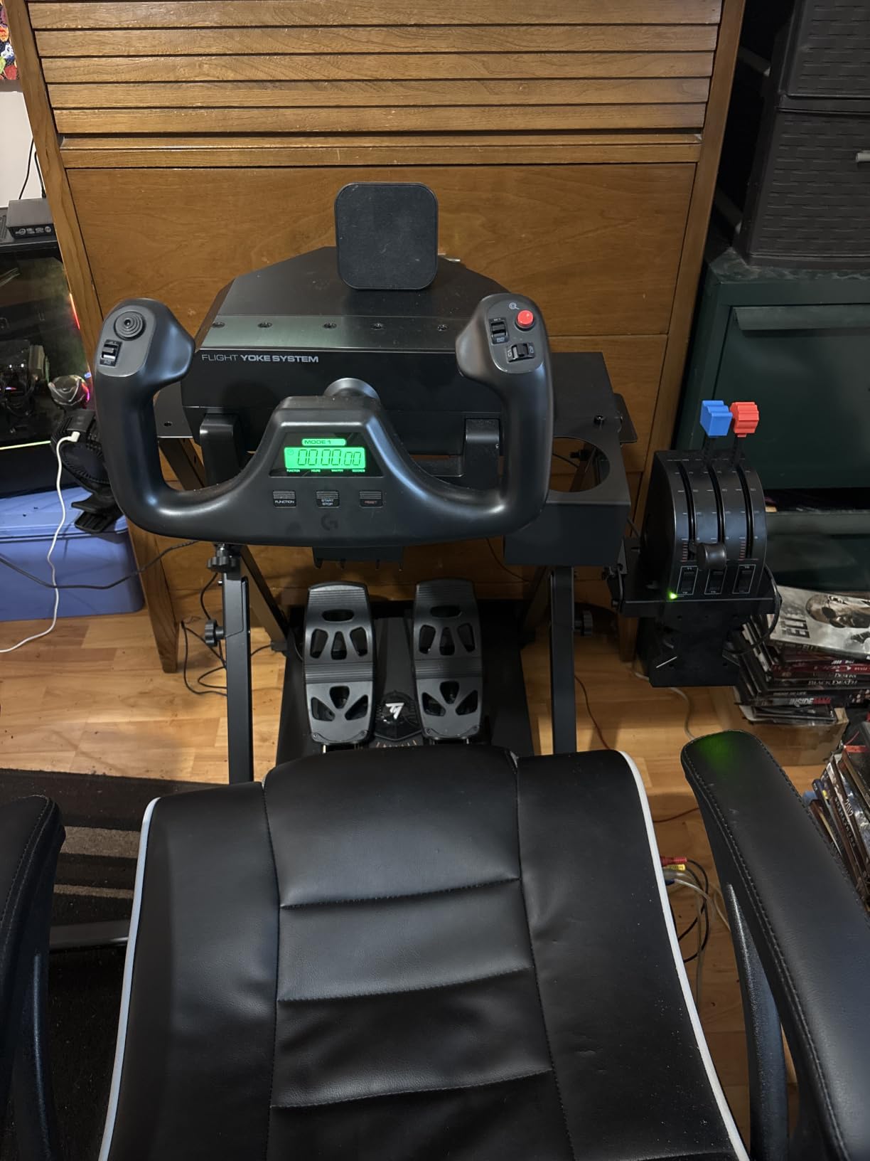 Logitech G PRO Flight Yoke System Professional Simulation - Black customer photo 2