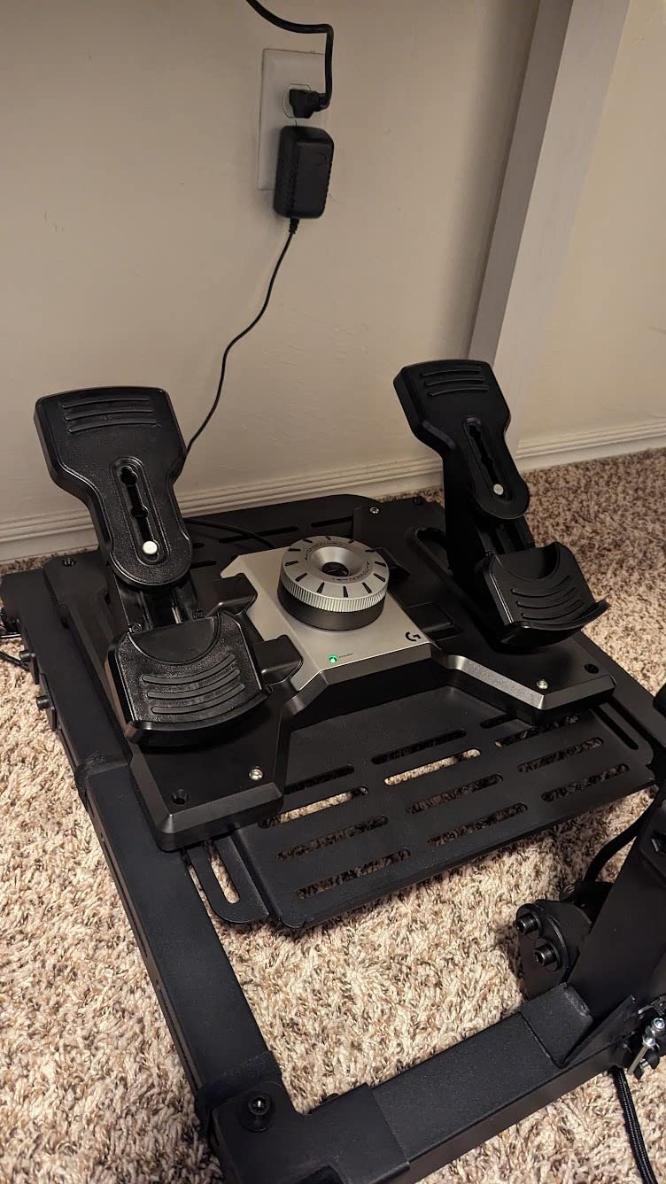 Logitech G Pro Flight Rudder Pedals customer photo 2