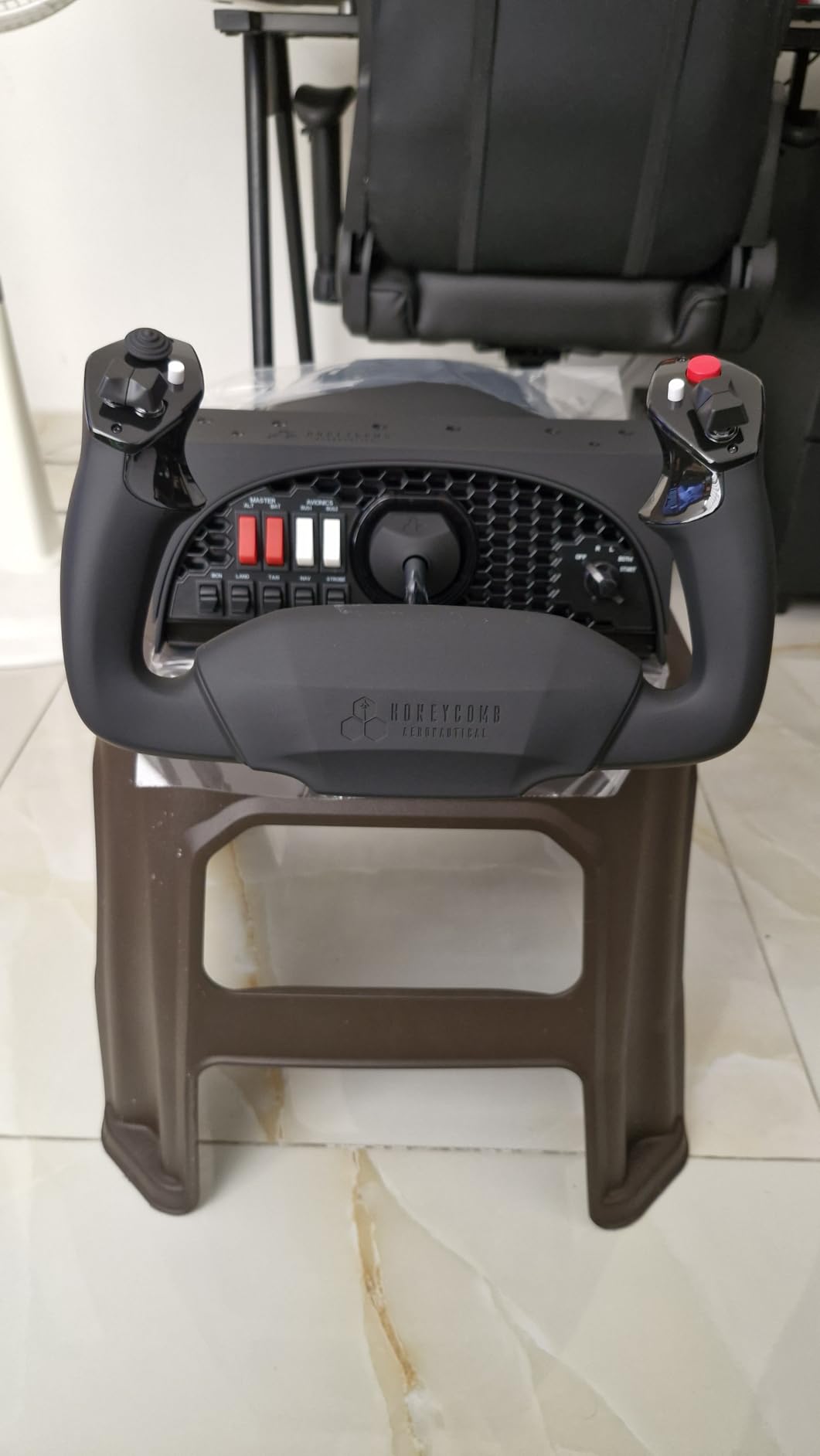 Honeycomb Aeronautical Alpha Flight Controls Yoke & Switch Panel customer photo 2