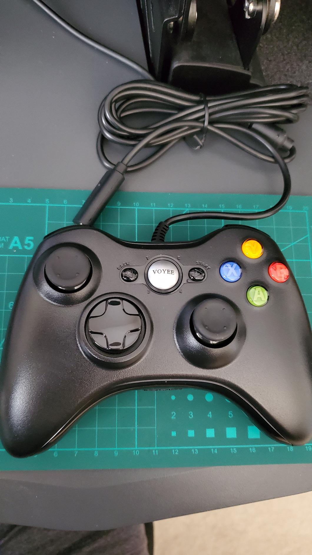 VOYEE PC Controller, Wired Compatible with Xbox 360 & Slim/Windows 10/8/7 customer photo 1