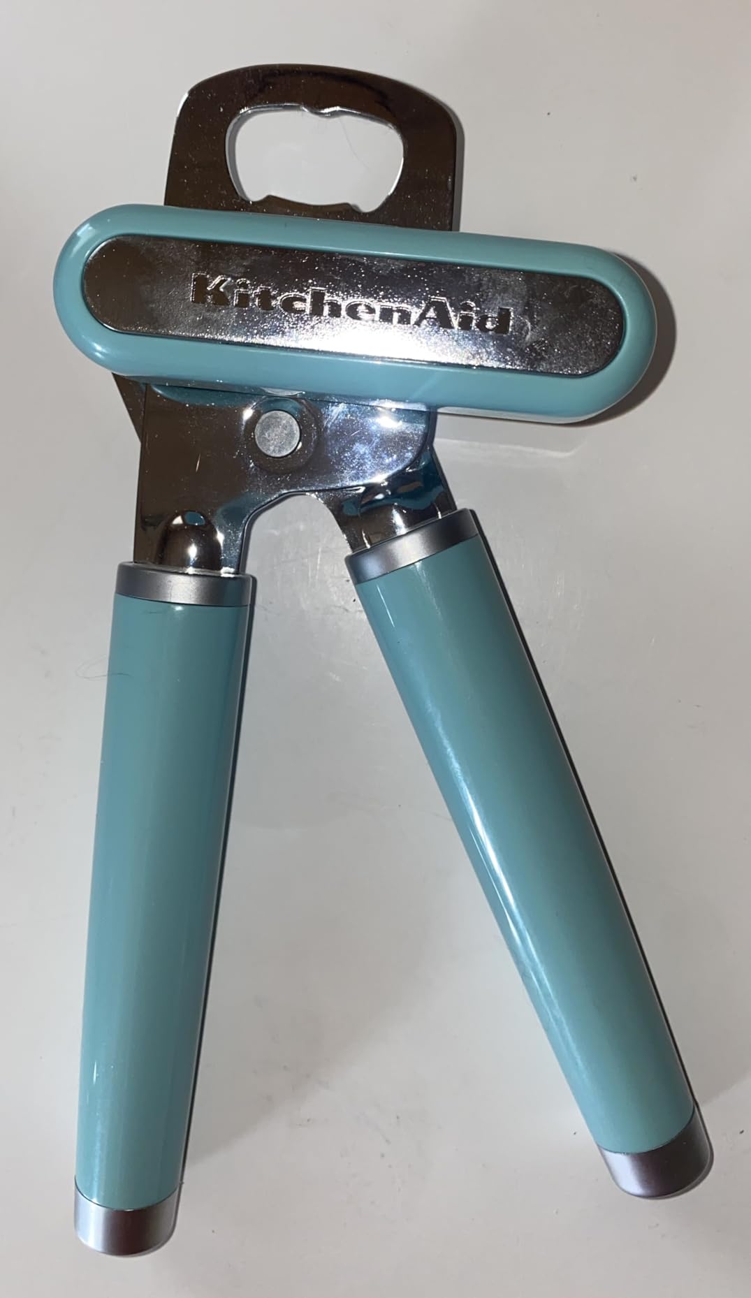 KitchenAid Classic Multifunction Can Opener and Bottle Opener Easy to Use, Razor Sharp Stainless Steel Cutting Wheel, Soft Ergonomic Handles, Black customer photo 2